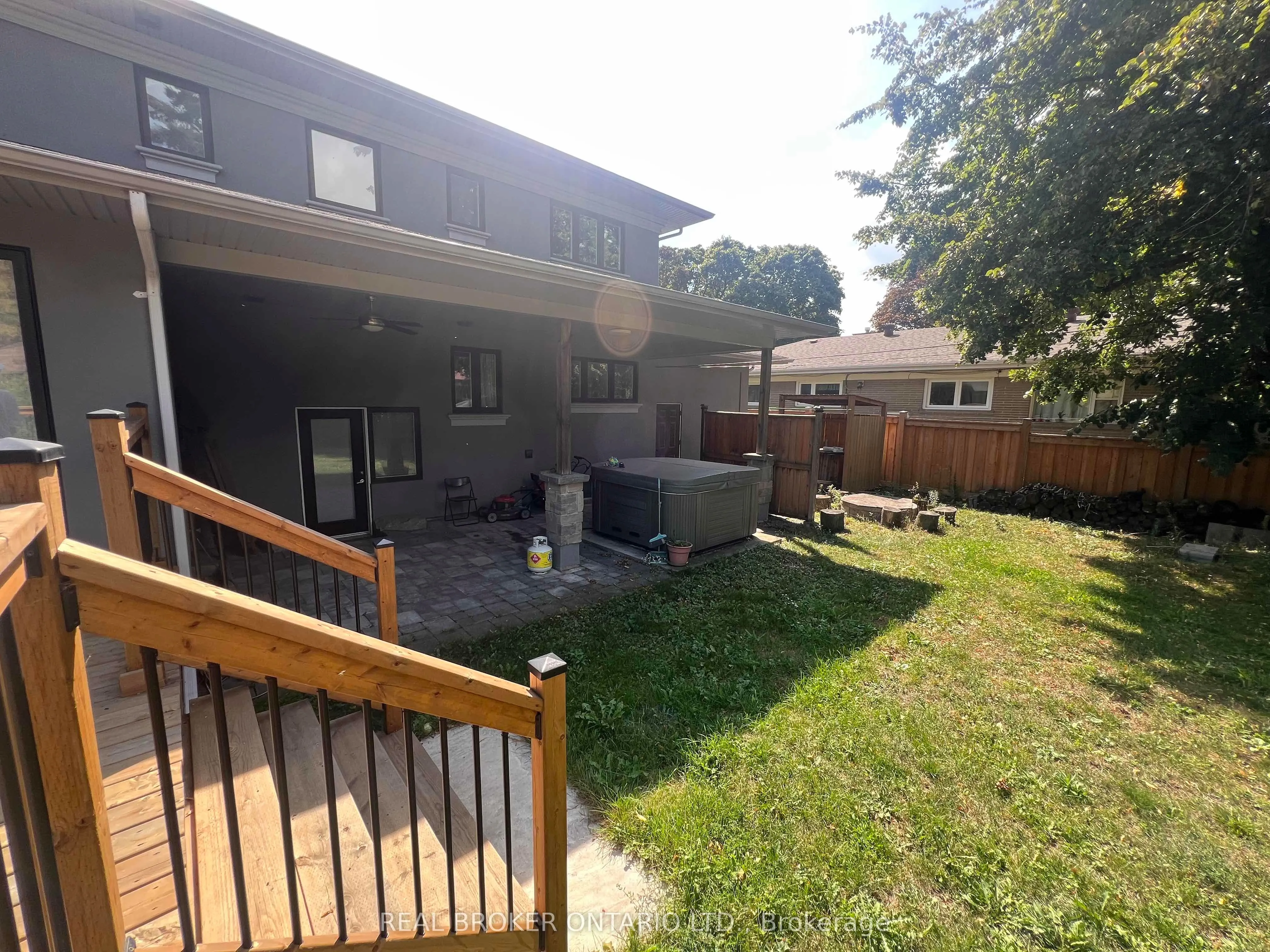 30 Meadowacres Drive