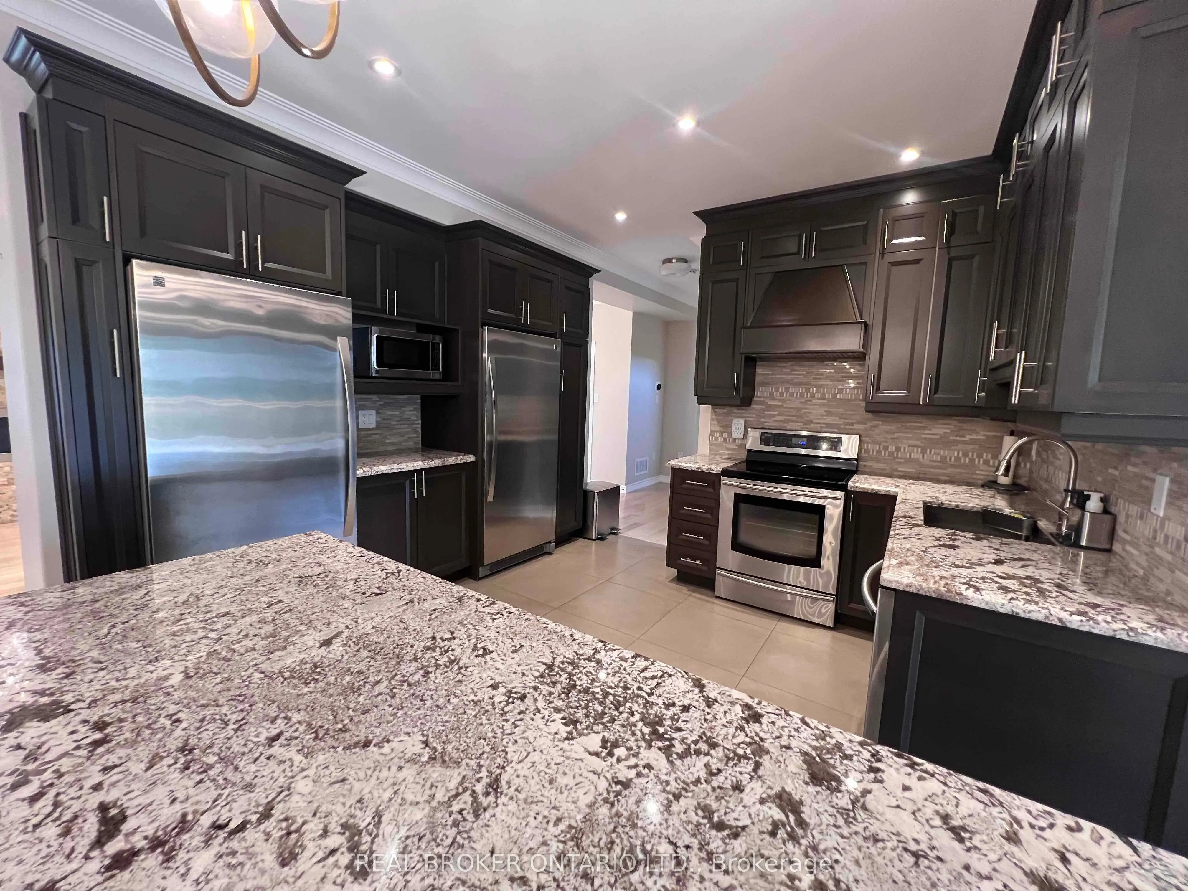30 Meadowacres Drive