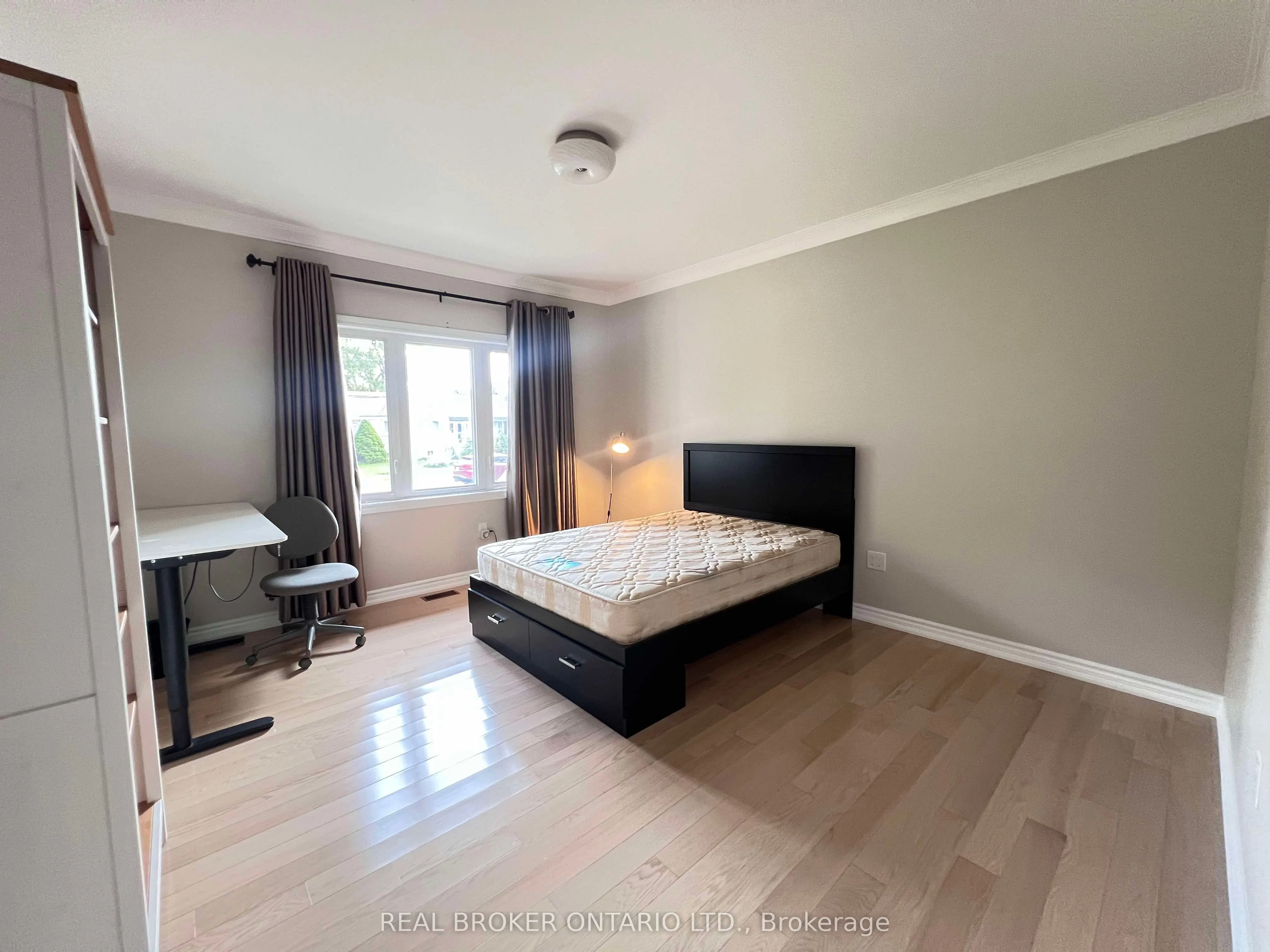 30 Meadowacres Drive