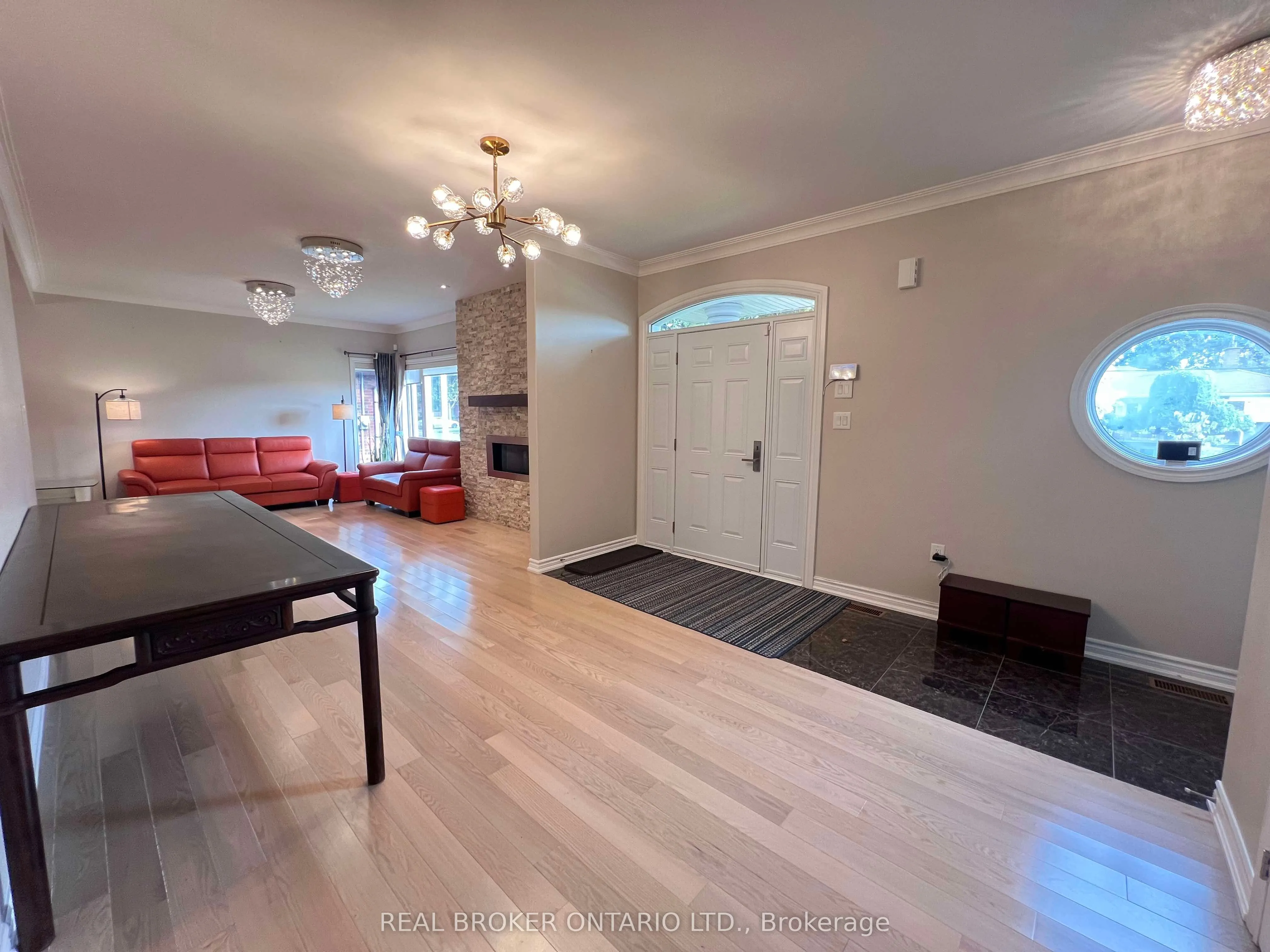 30 Meadowacres Drive
