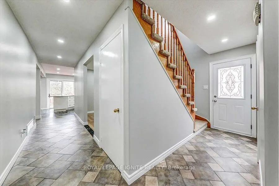 160 Twyn Rivers Drive