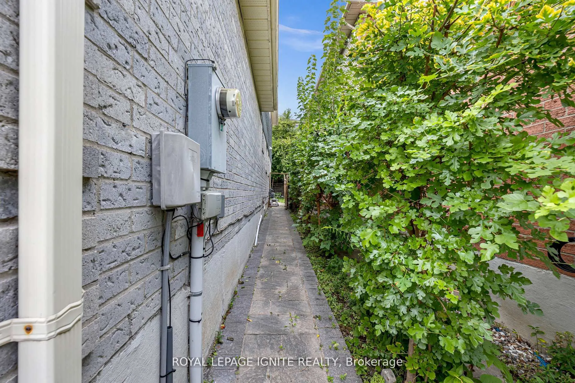 2156 Duberry Drive