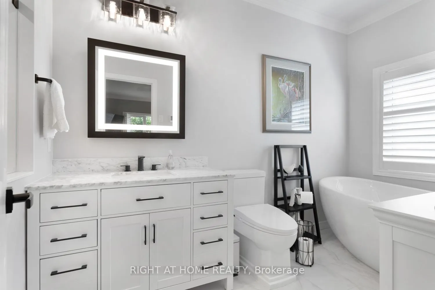 311 Waterbury Crescent