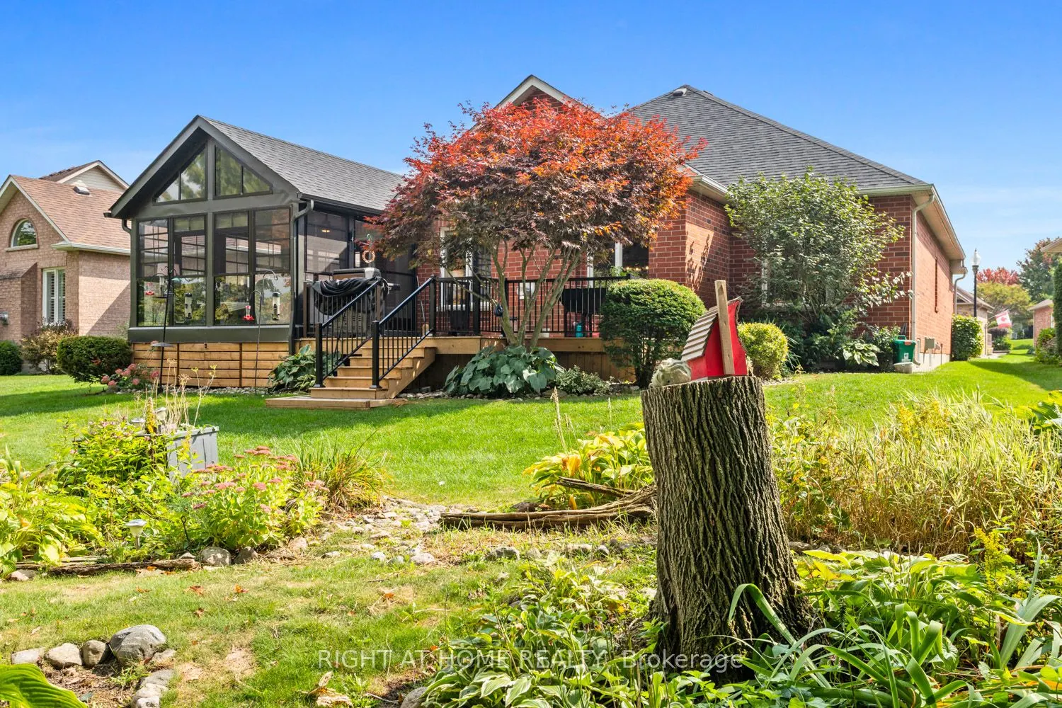 311 Waterbury Crescent