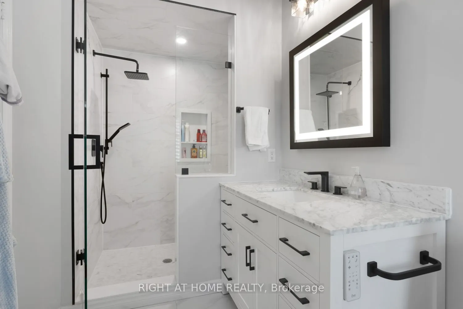 311 Waterbury Crescent