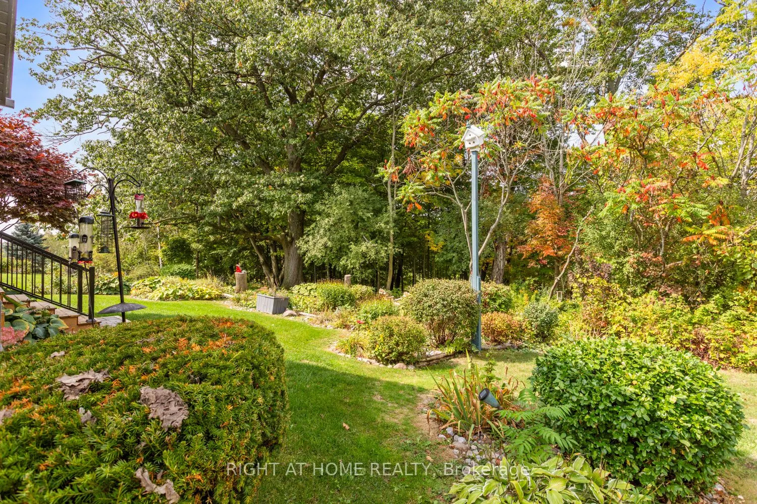 311 Waterbury Crescent