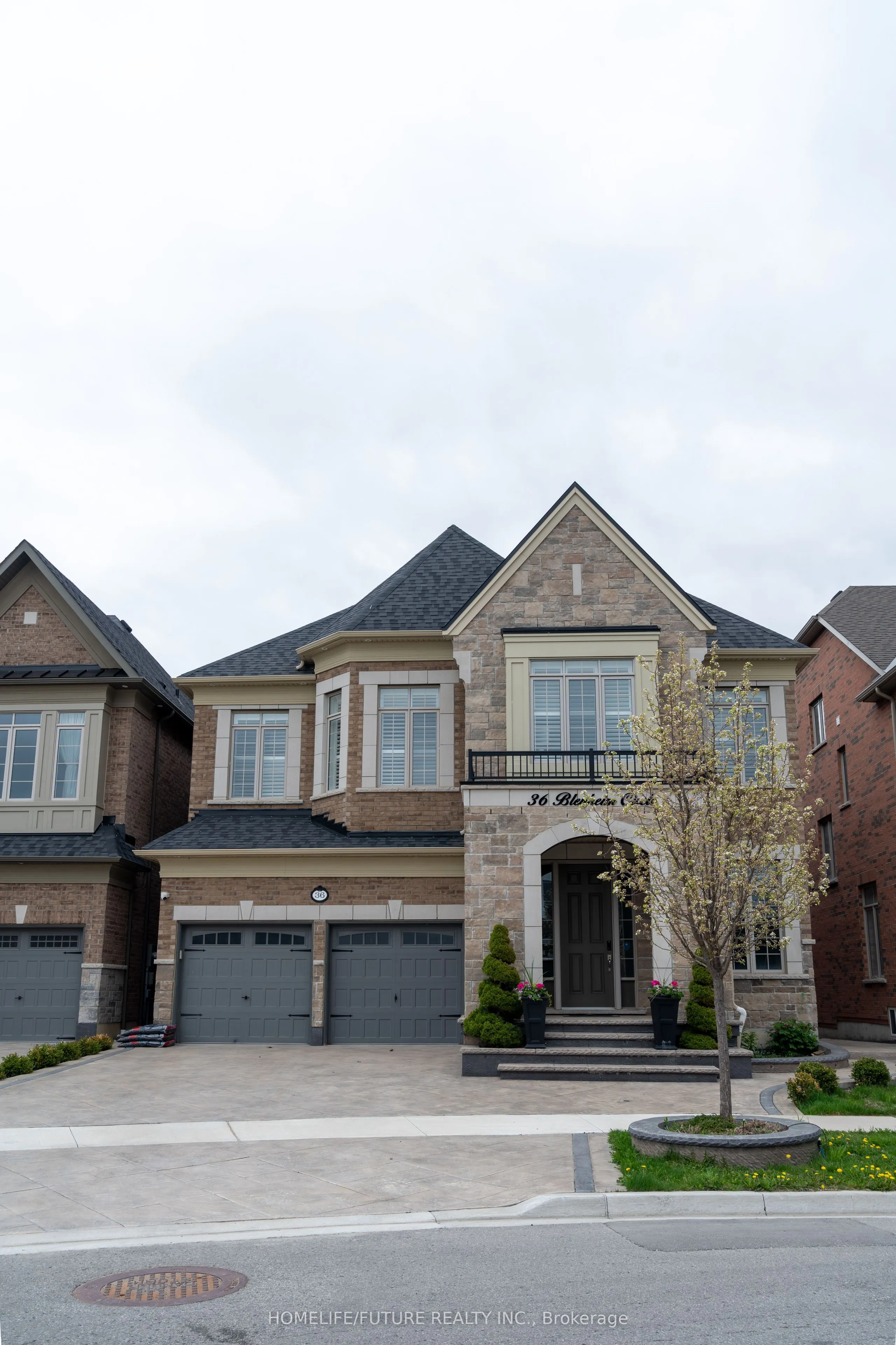 36 Blenheim Circle