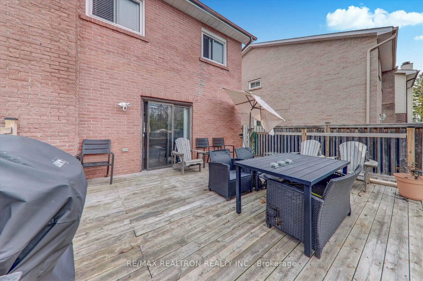 290 Braymore Boulevard