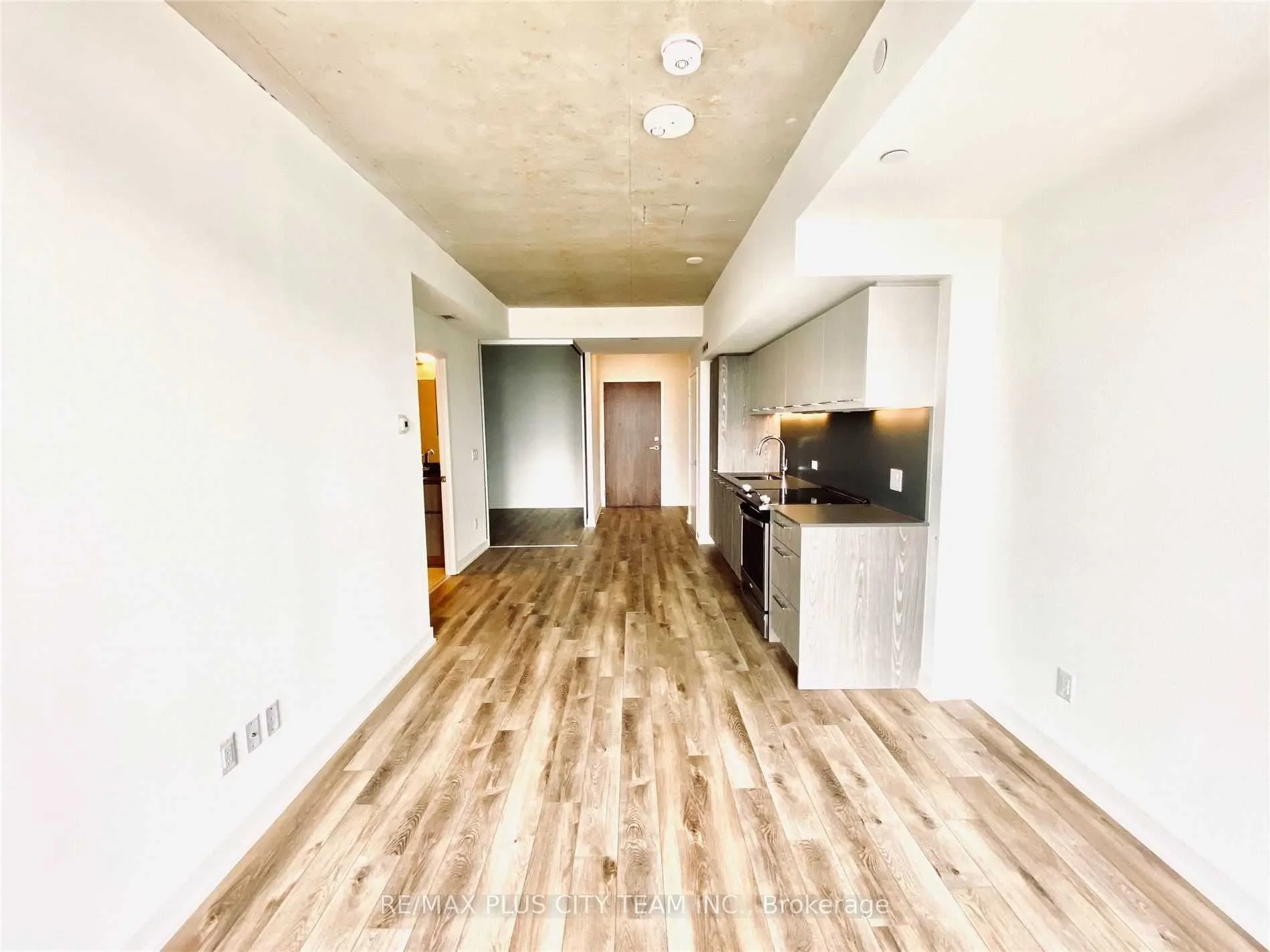 30 Baseball Place, #1023
