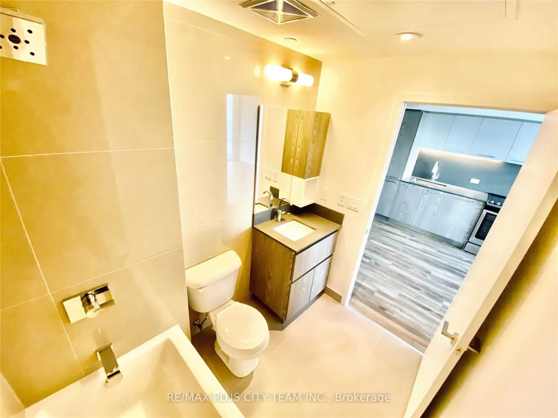 30 Baseball Place, #1023