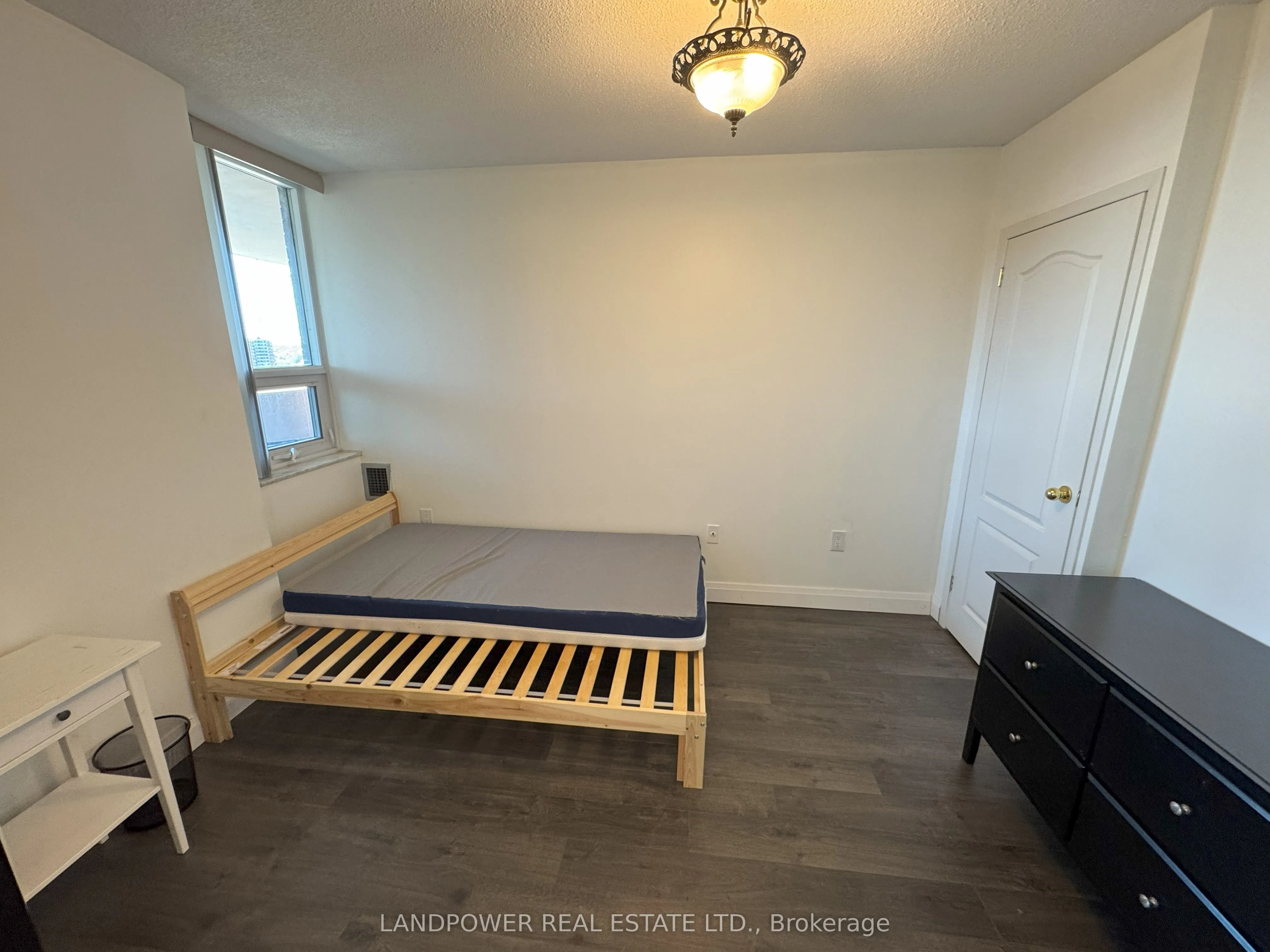 121 Ling Road, #1512