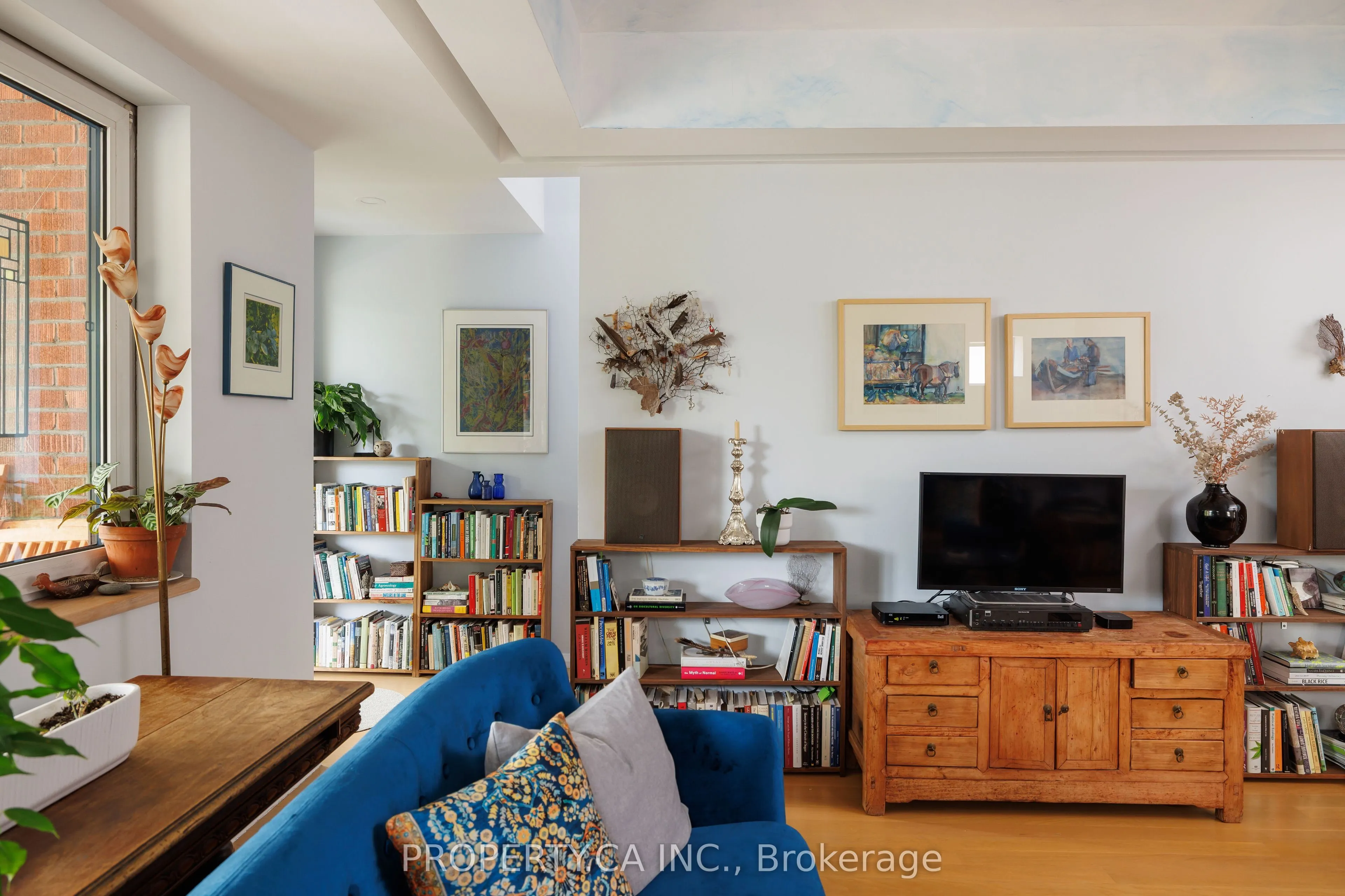 52 Wineva Avenue, #Upper