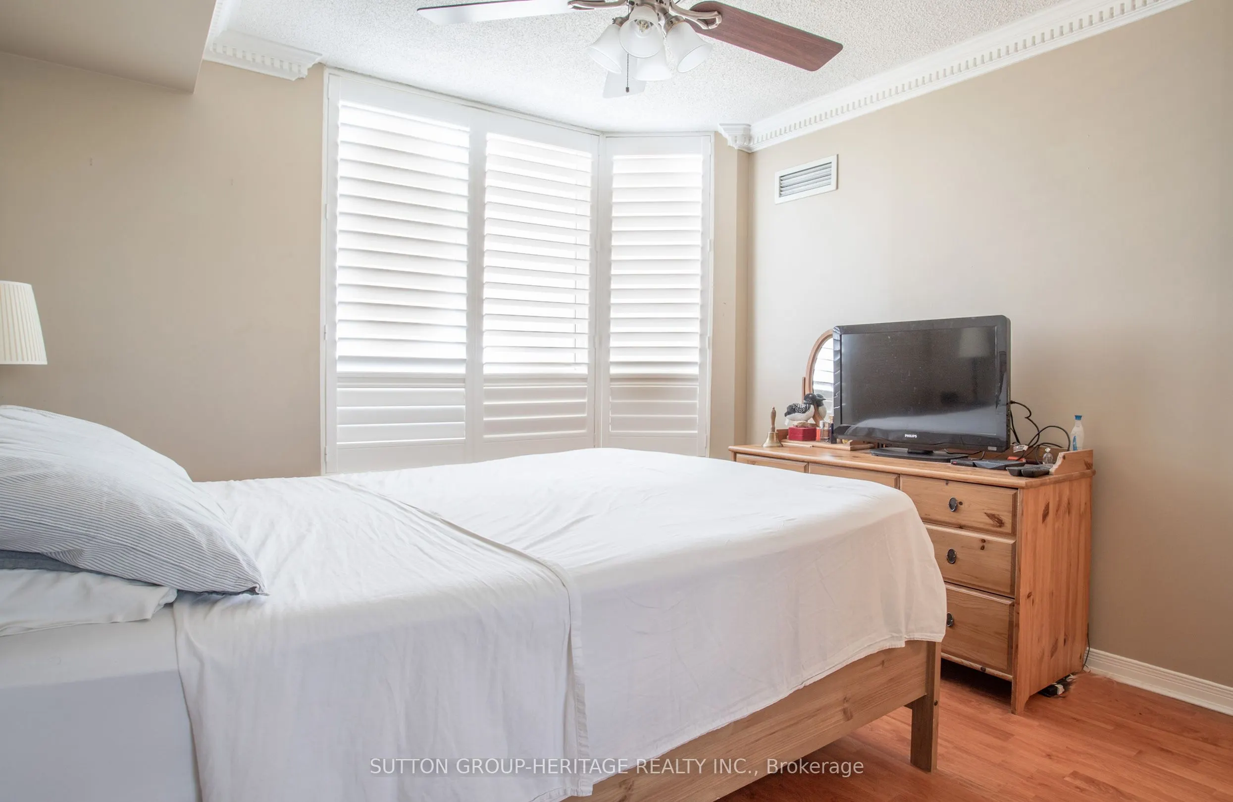 1000 The Esplanade N, #1415