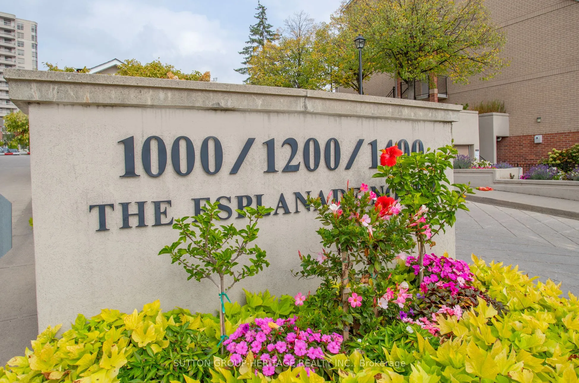 1000 The Esplanade N, #1415