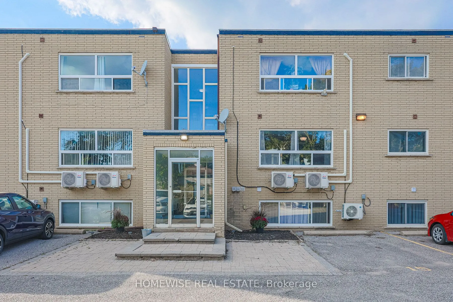 81 Ontario Street, #10
