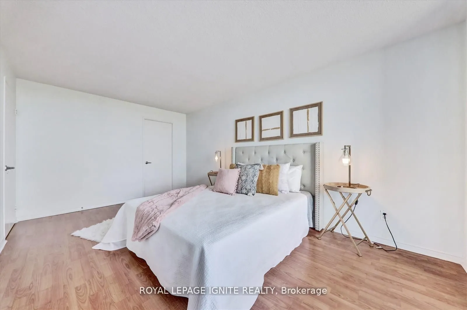 330 McCowan Road, #PH 1914