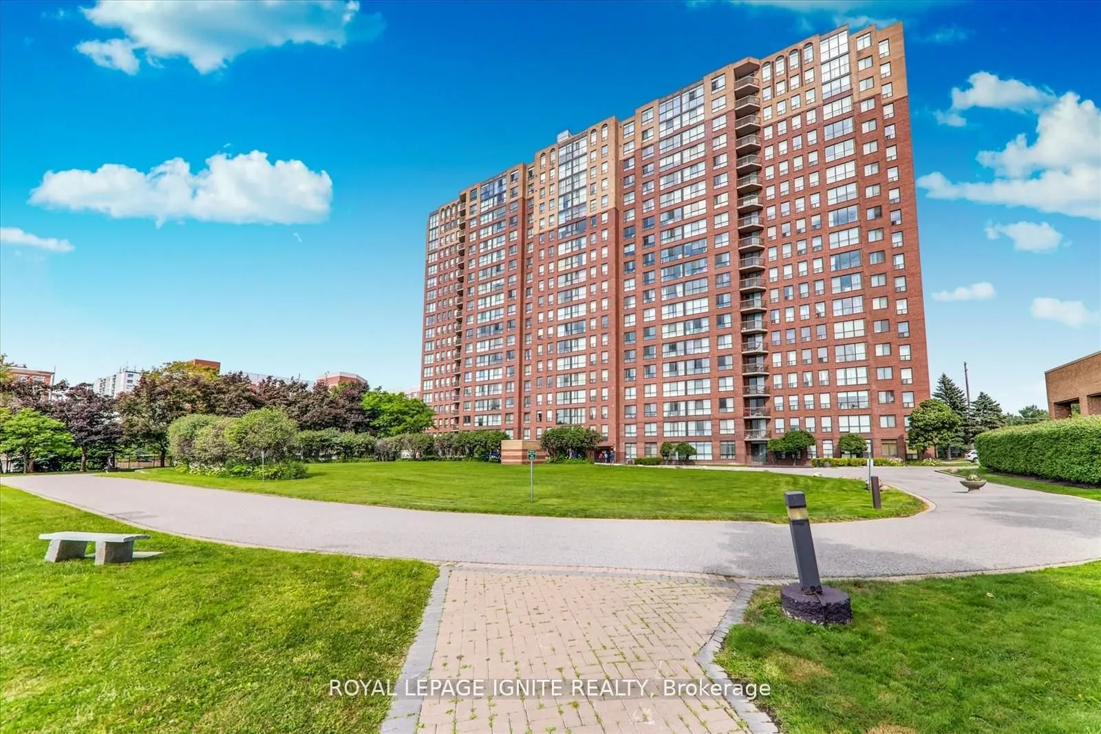 330 McCowan Road, #PH 1914