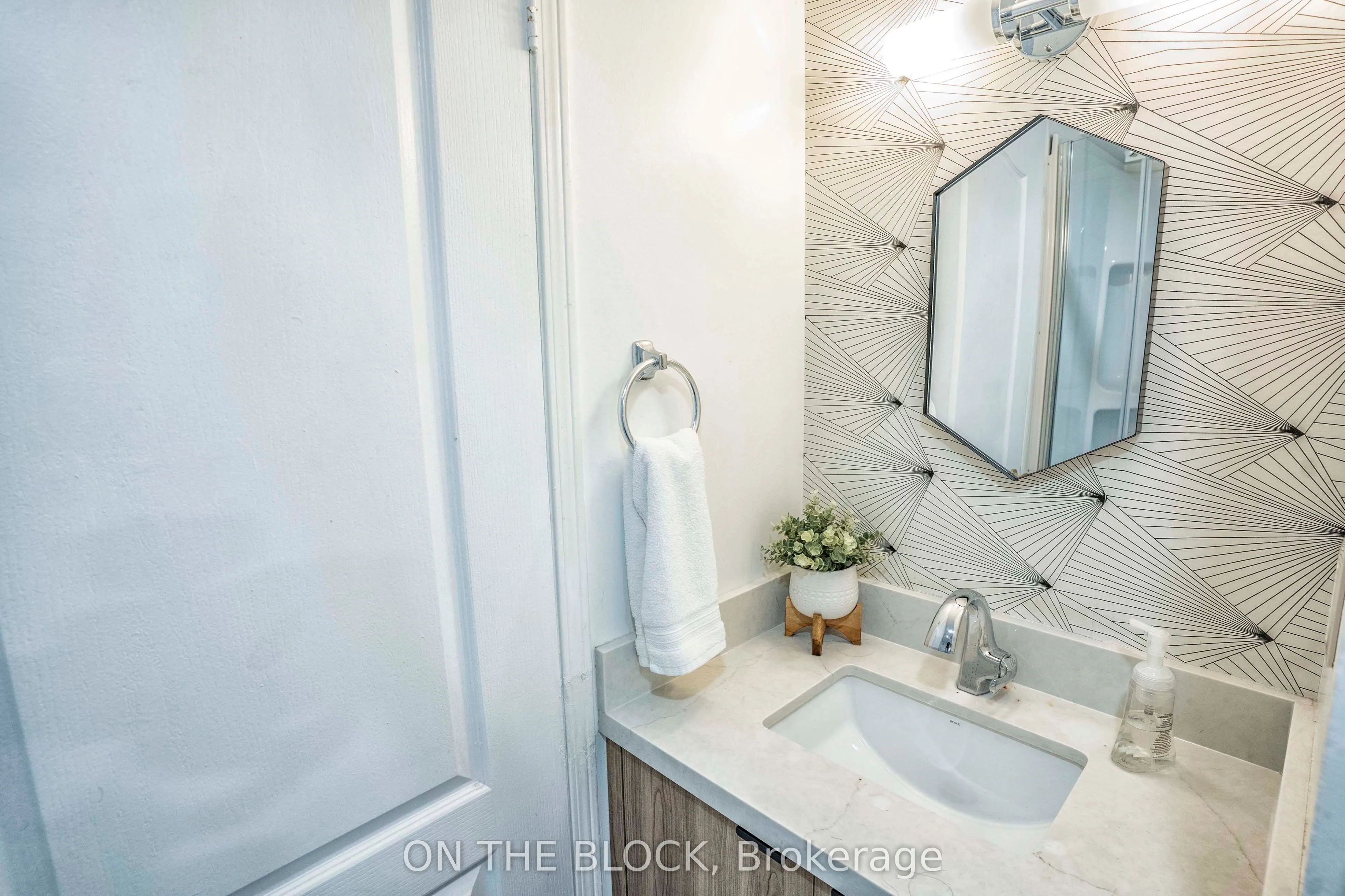 49 Leslie Street, #Bsmt