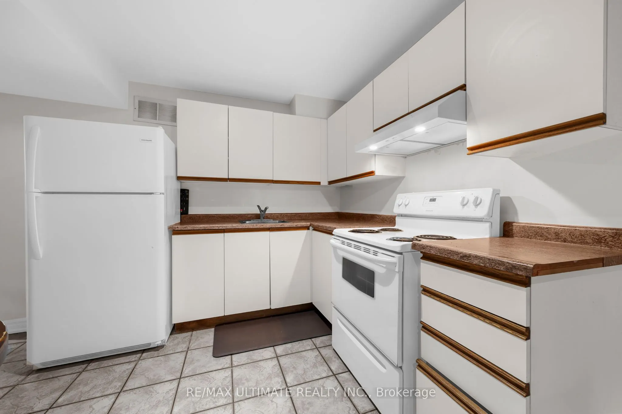 75 Woodville Avenue, #Lower