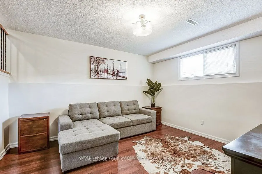 36 Stirling Avenue