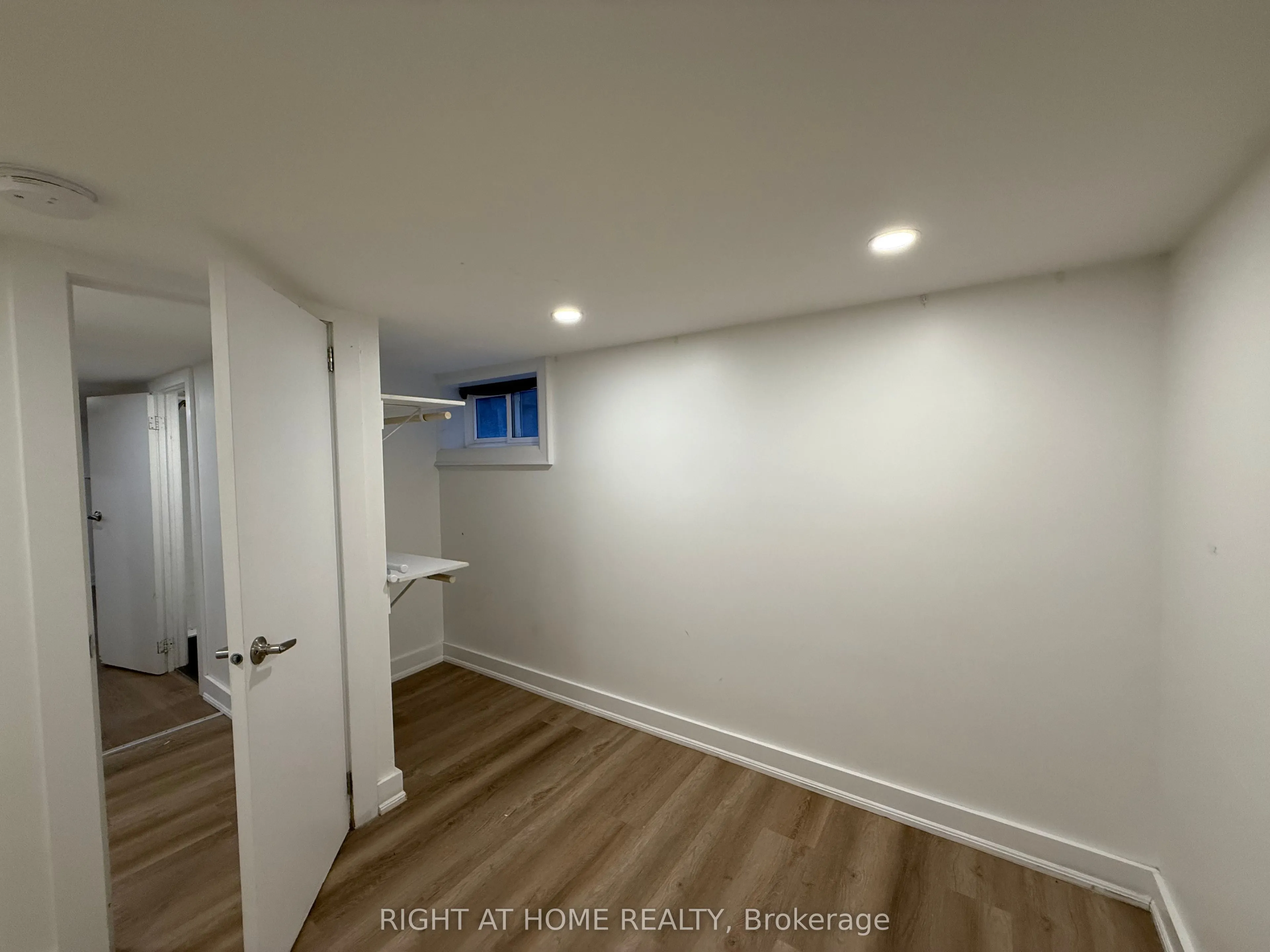 22 Glenside Avenue, #Lower