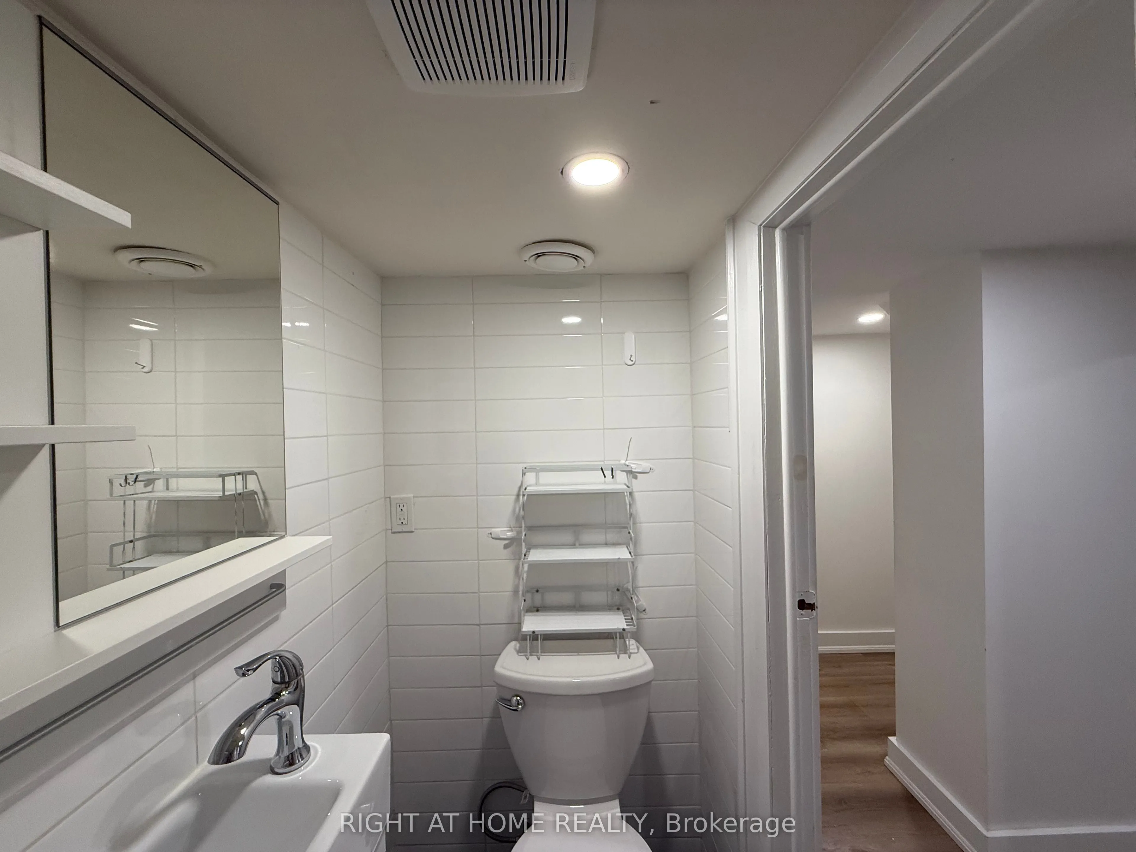 22 Glenside Avenue, #Lower