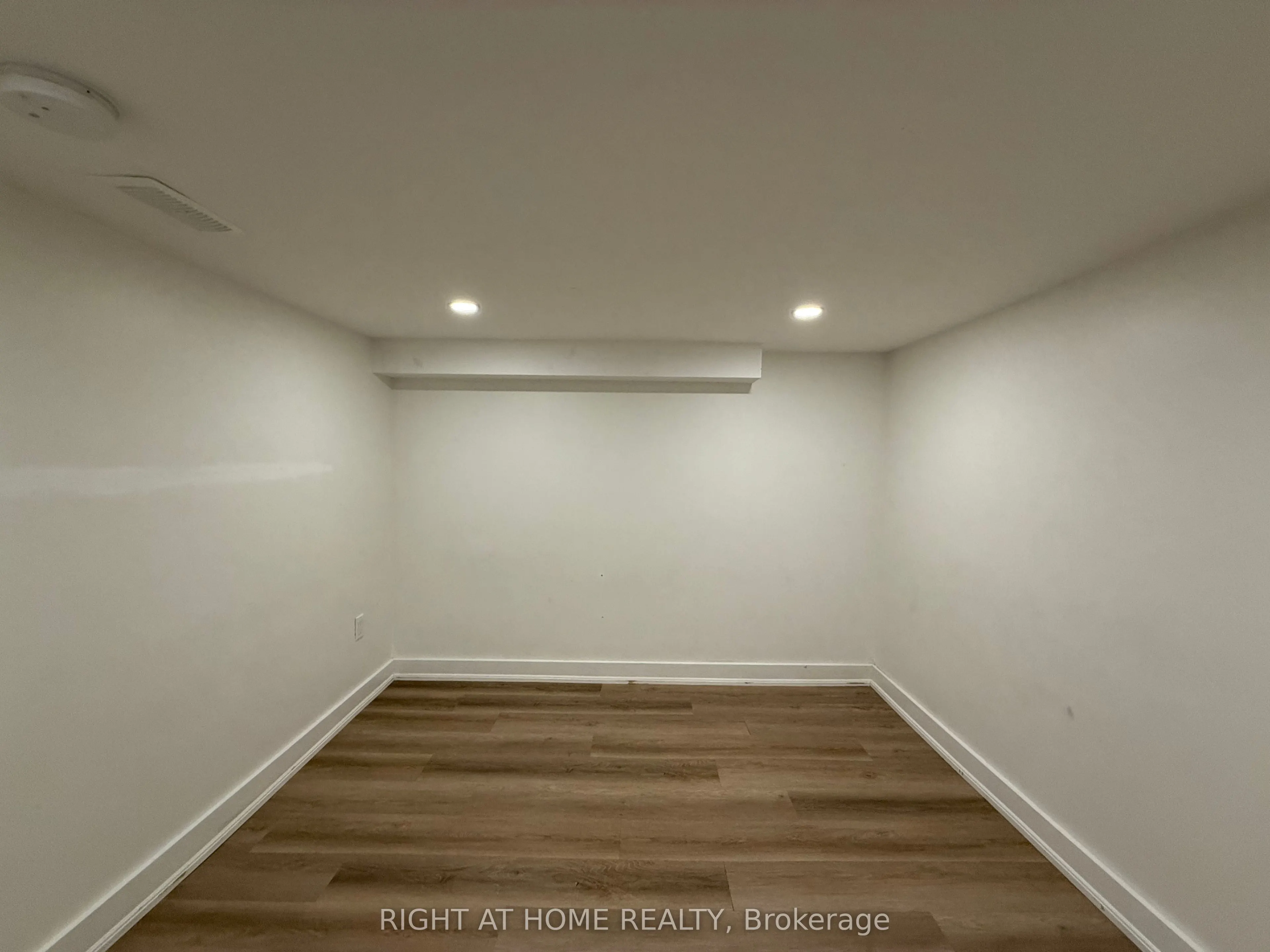 22 Glenside Avenue, #Lower