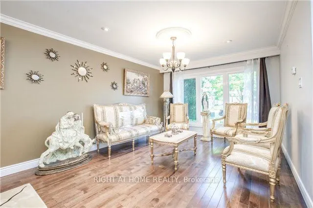 28 Hawkstone Crescent