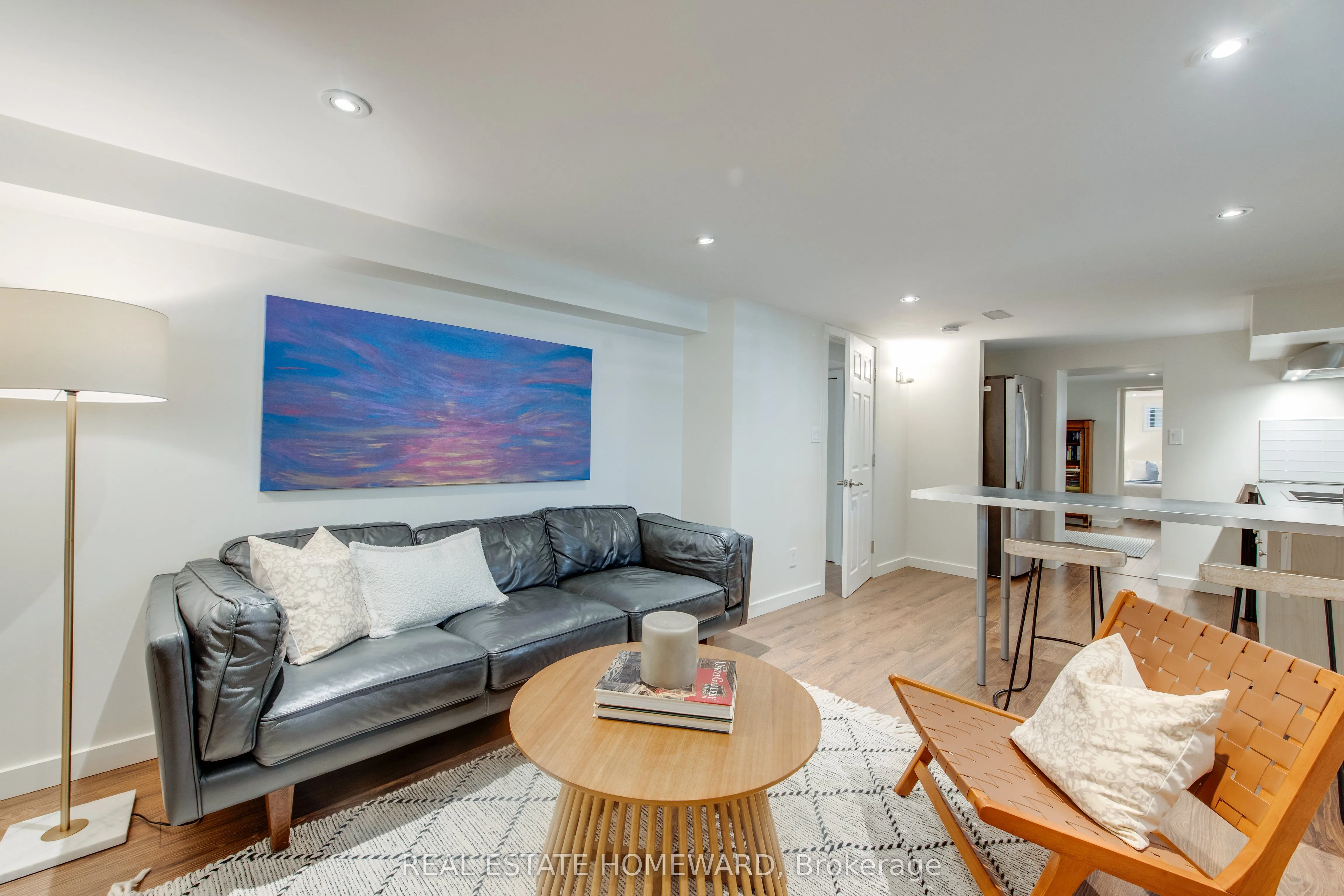 52 Harewood Avenue
