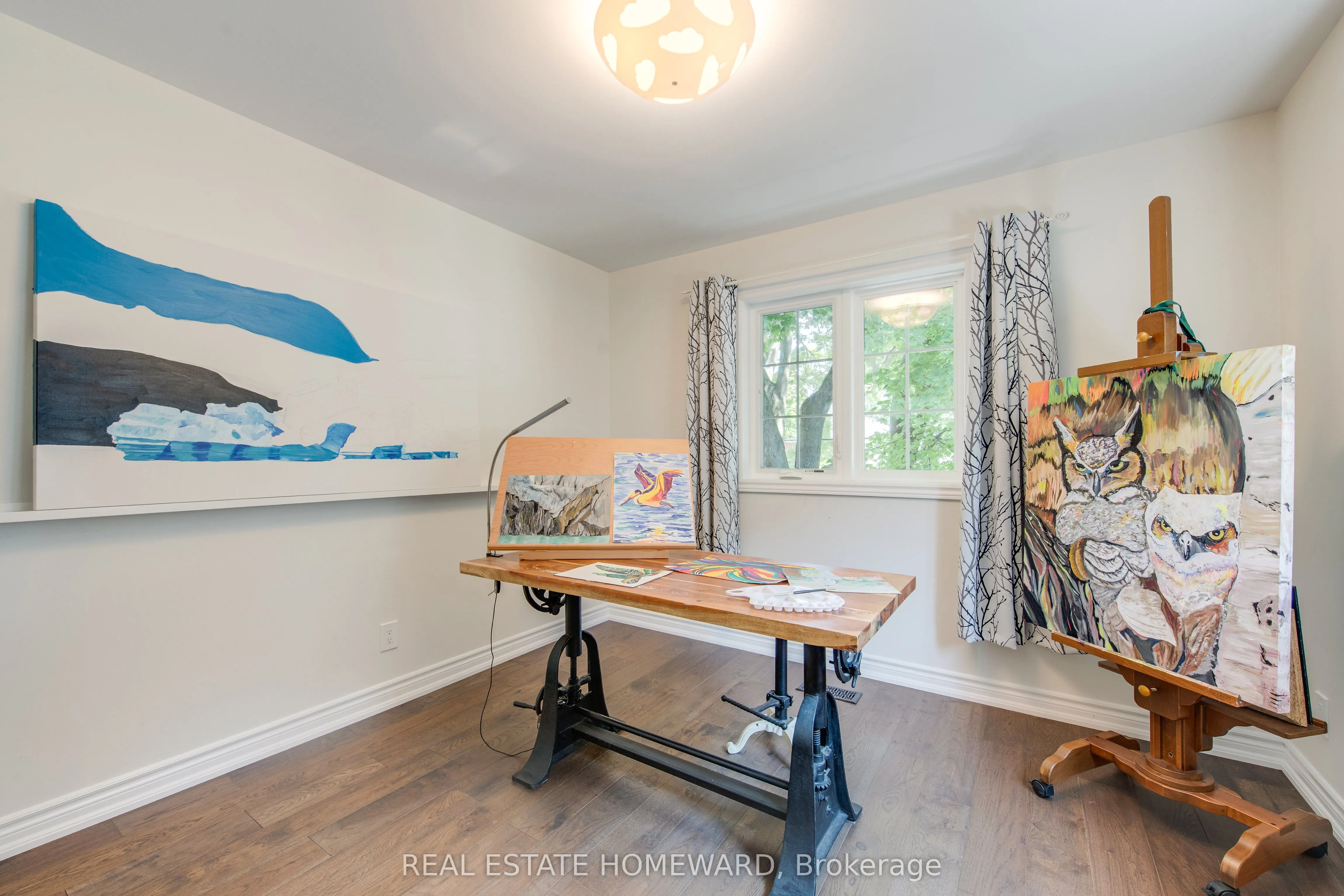 52 Harewood Avenue