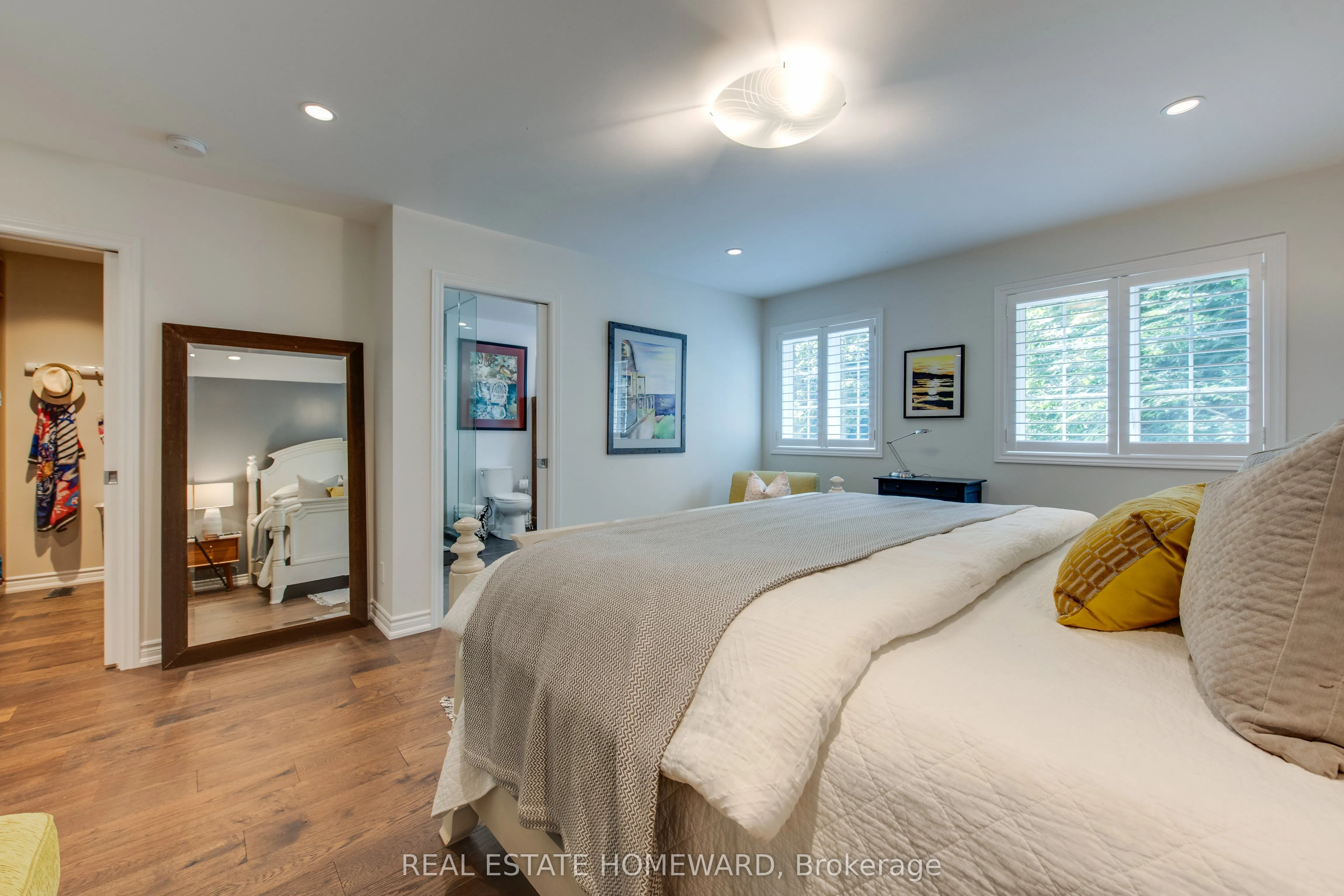 52 Harewood Avenue