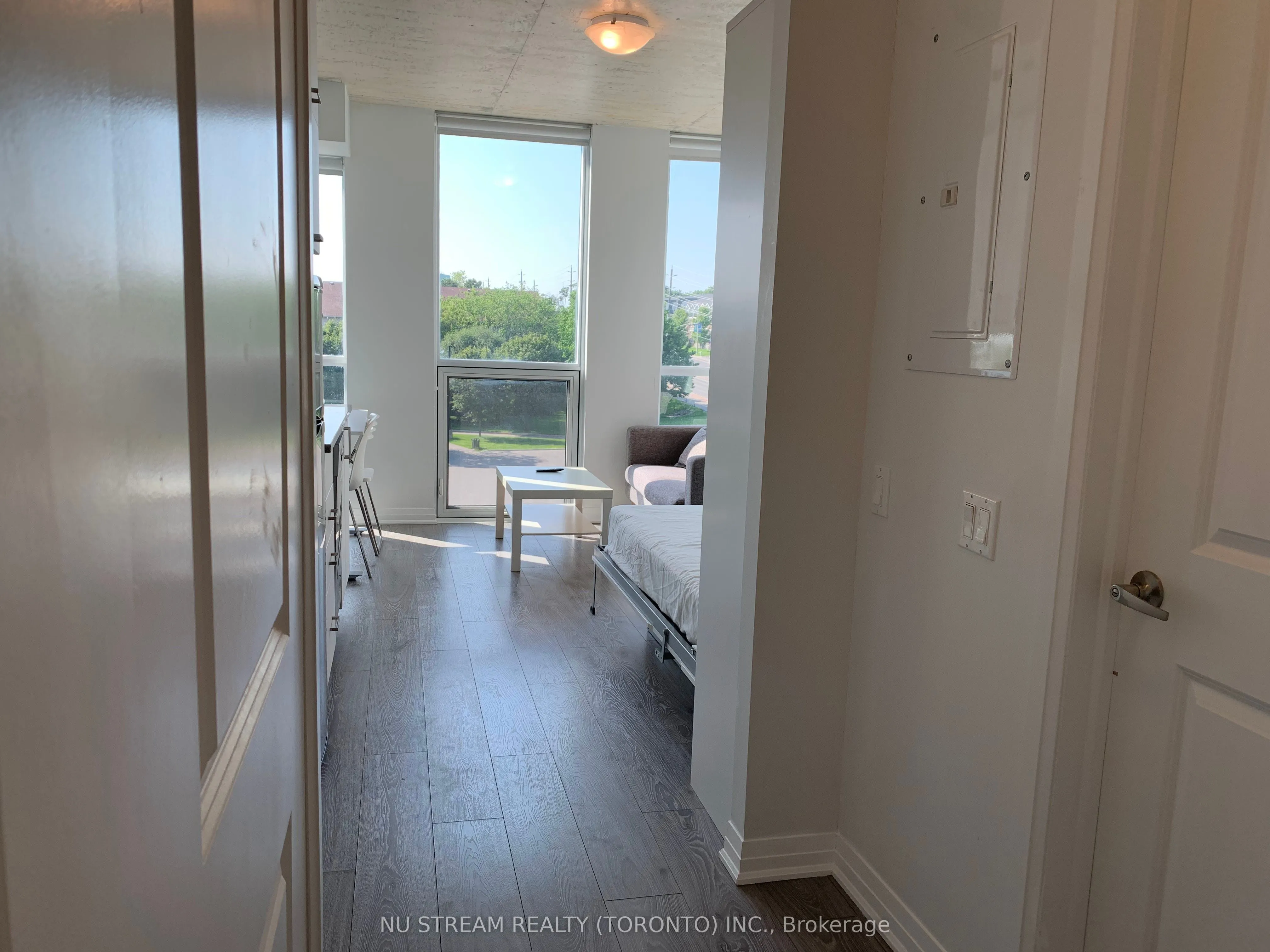 1900 Simcoe Street N, #424