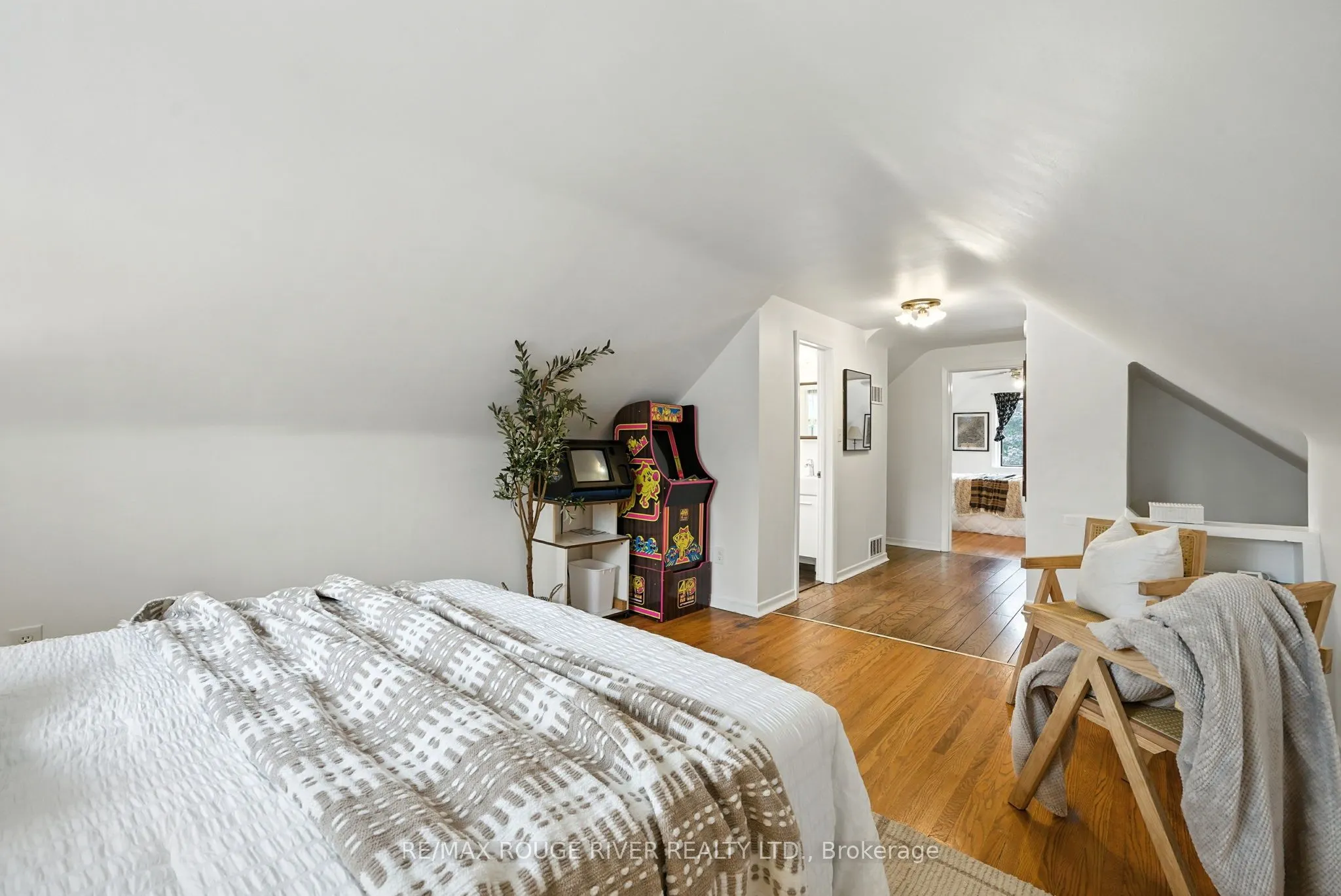 51 Elfreda Boulevard