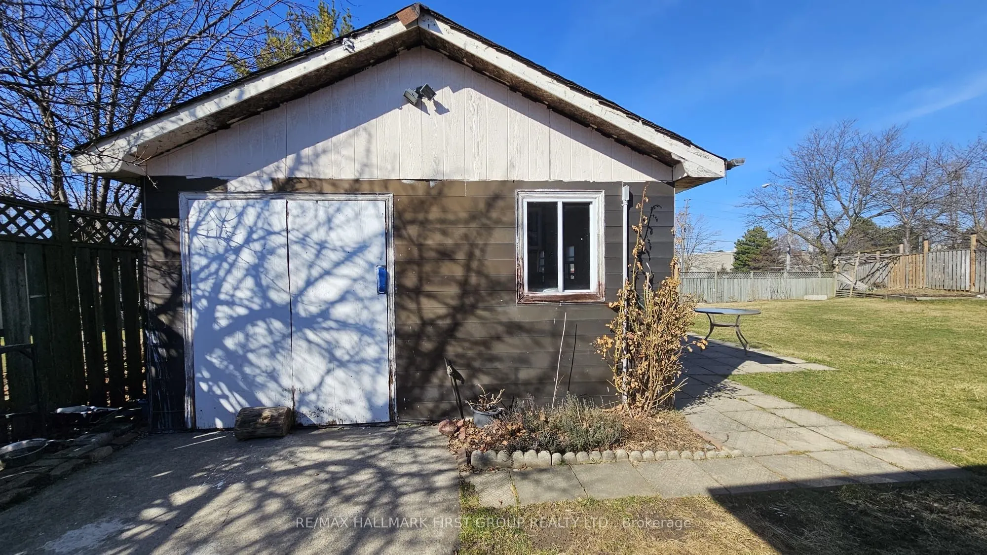 44 Loradeen Crescent, #Main