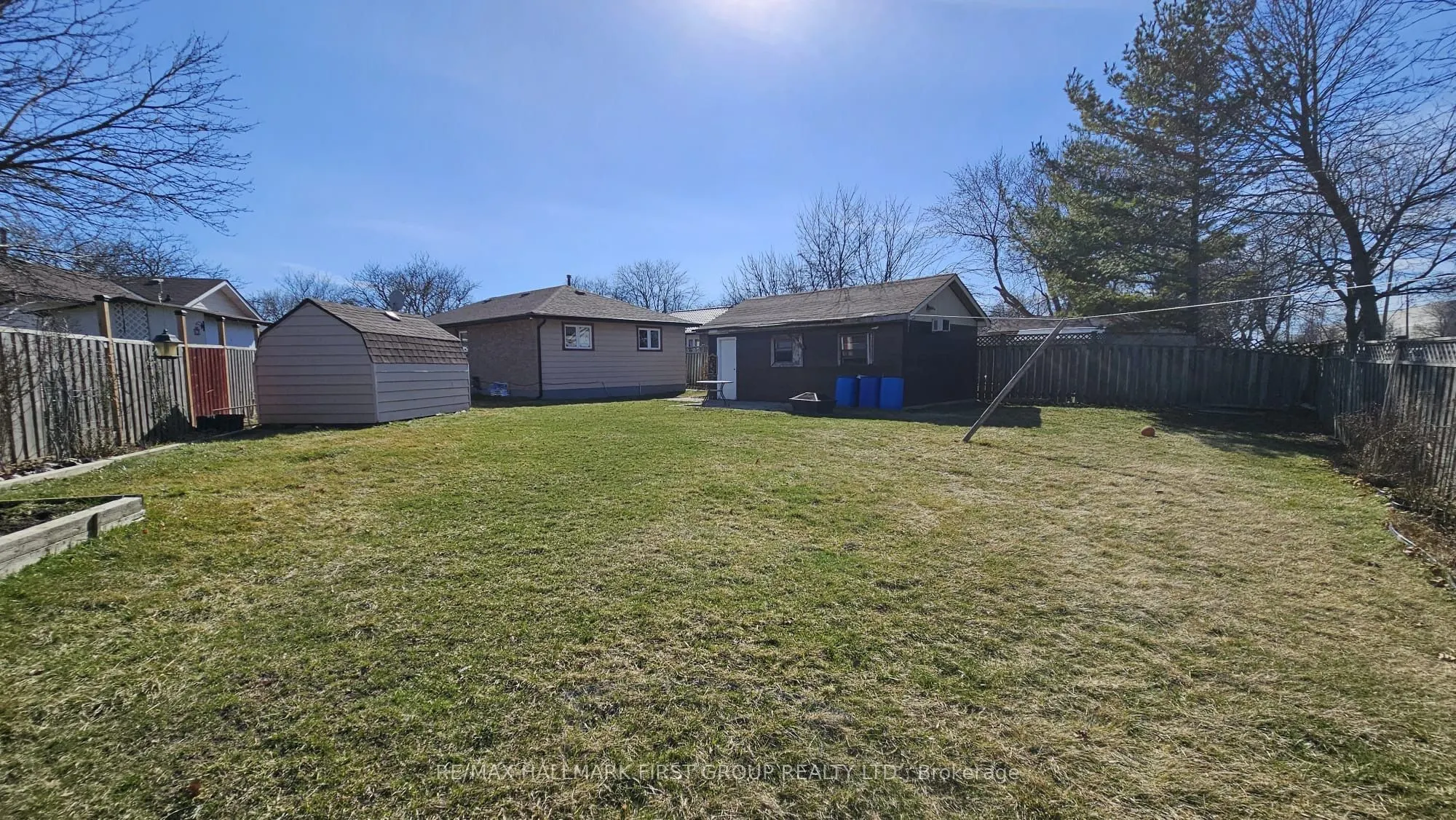 44 Loradeen Crescent, #Main