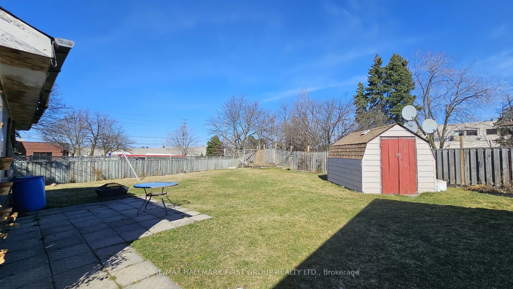 44 Loradeen Crescent, #Main
