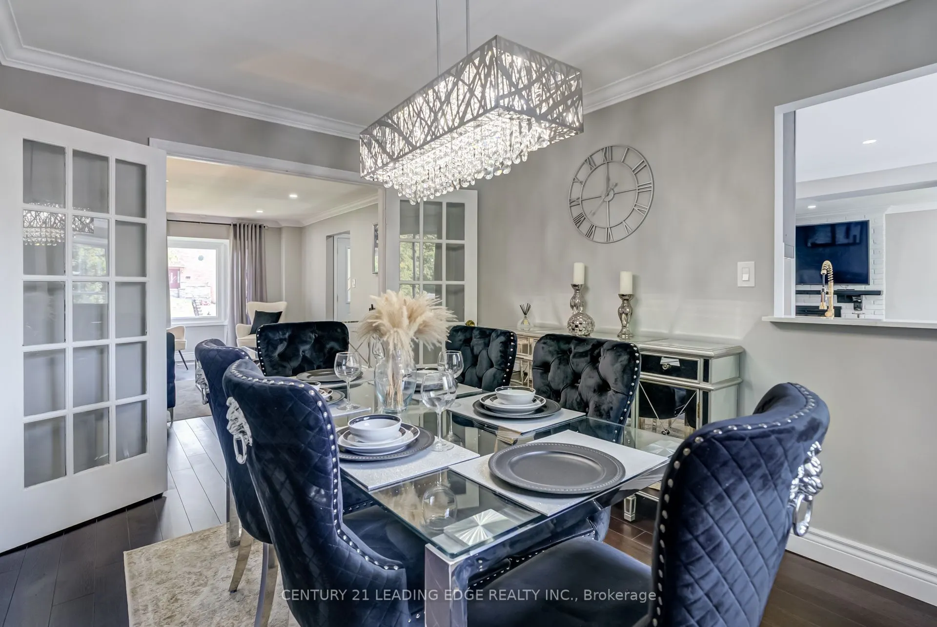 350 Ellesmere Court
