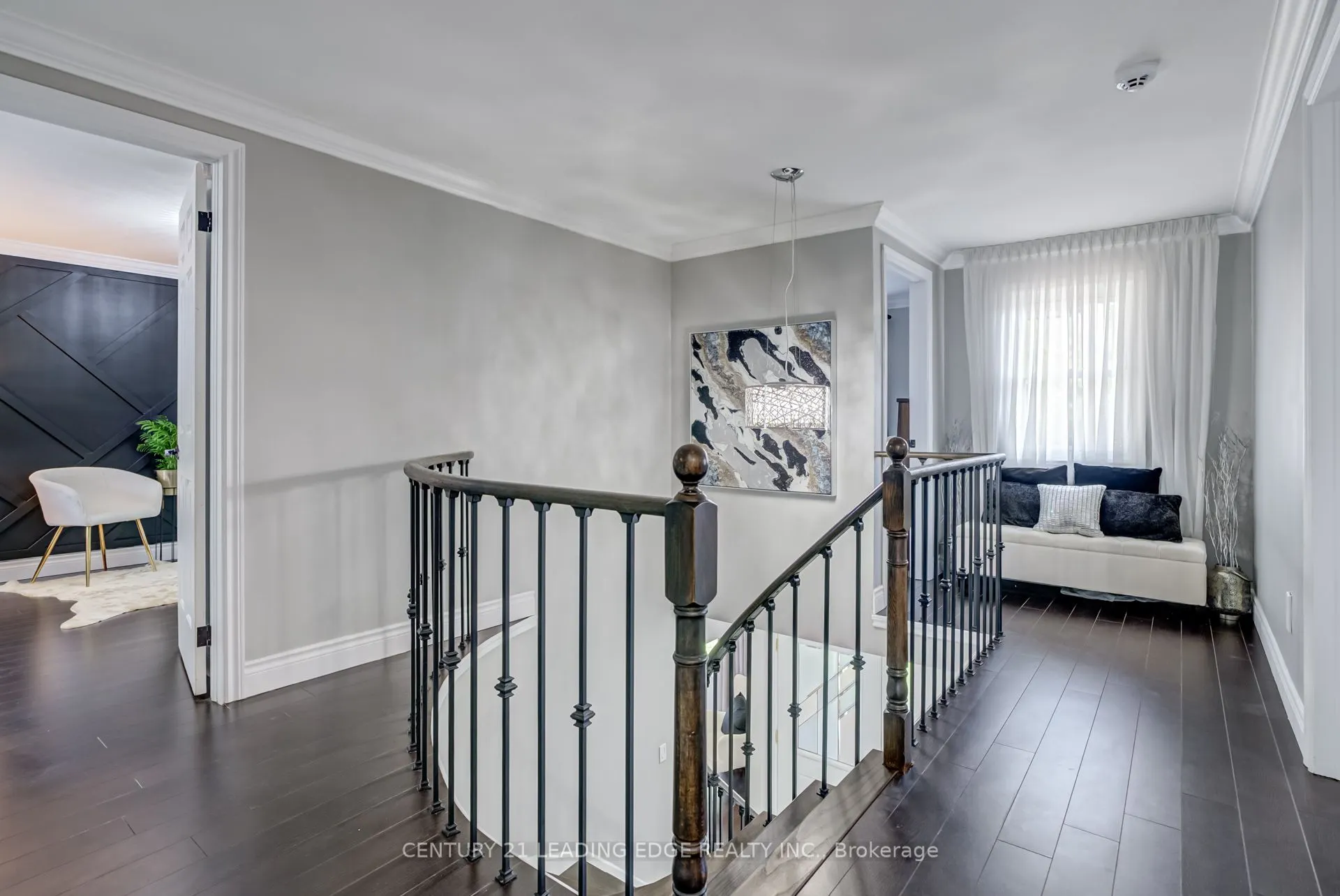 350 Ellesmere Court