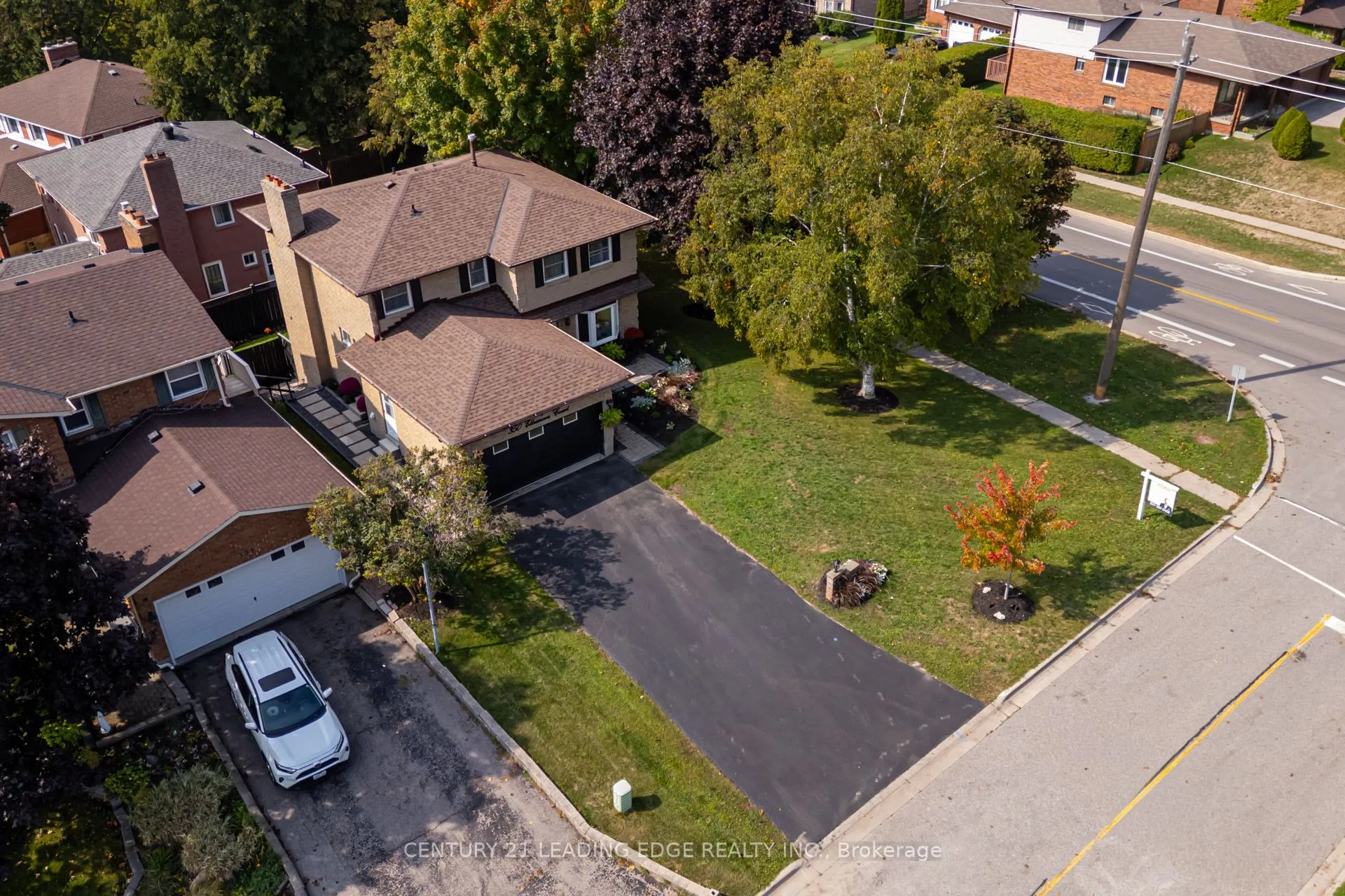 350 Ellesmere Court