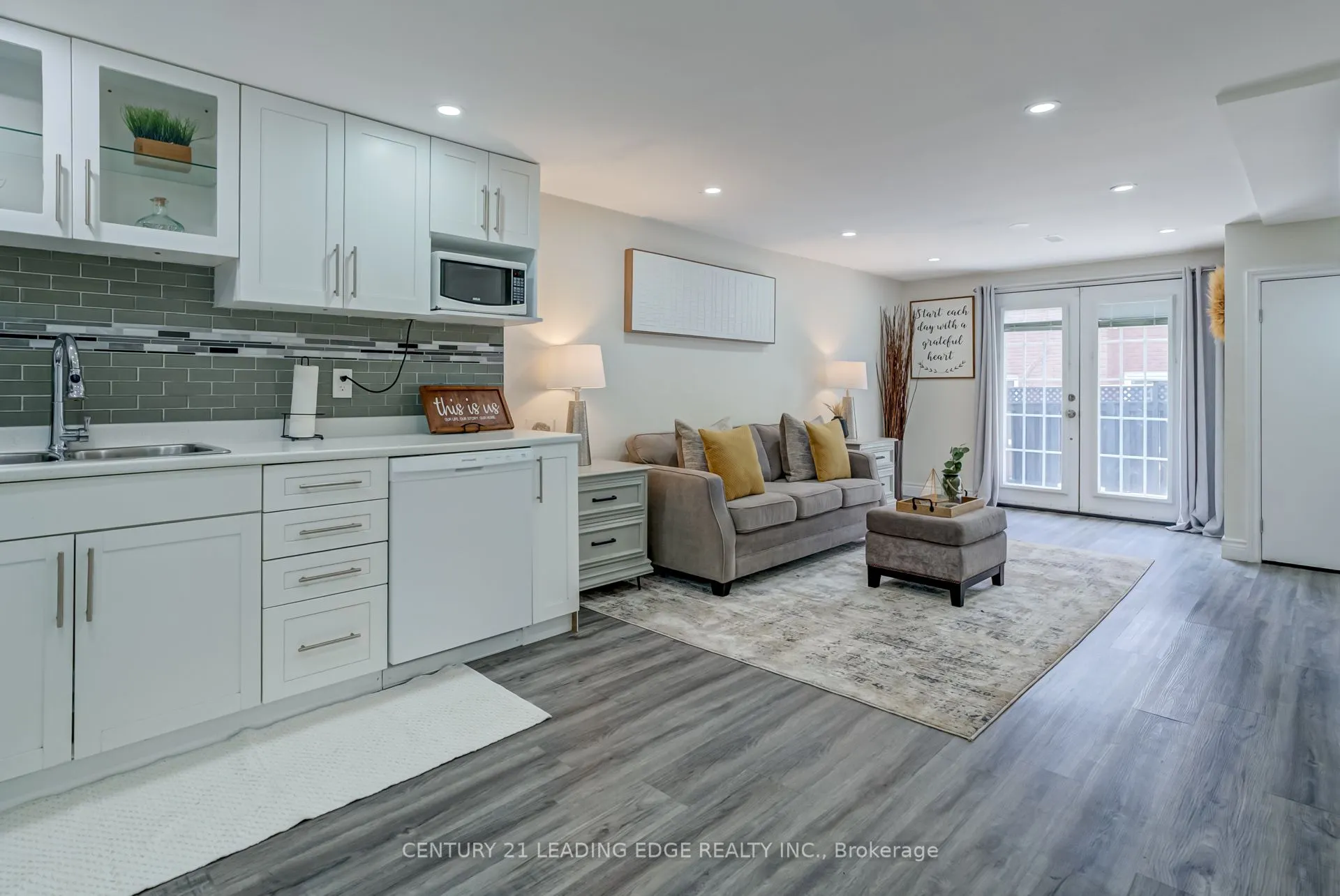 350 Ellesmere Court