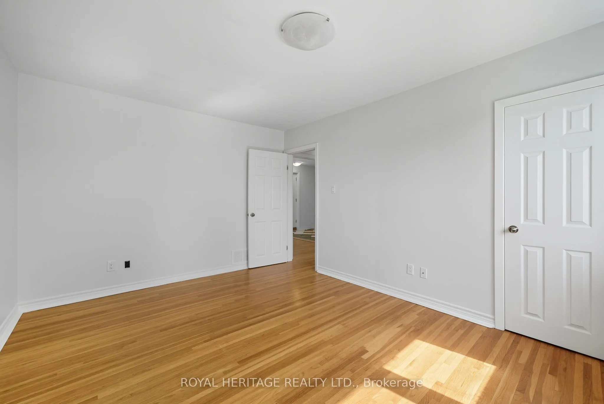 713 Burns Street W, #Main