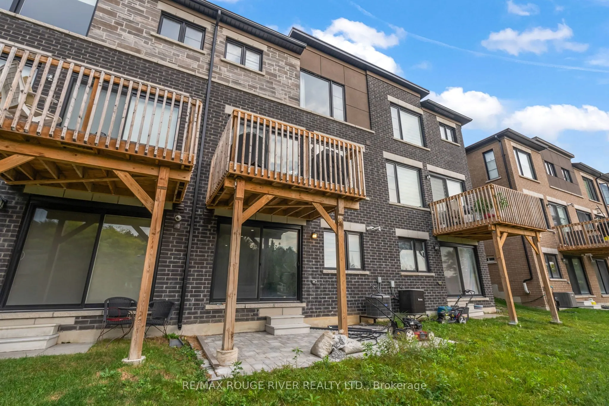 67 Pine Gate Place