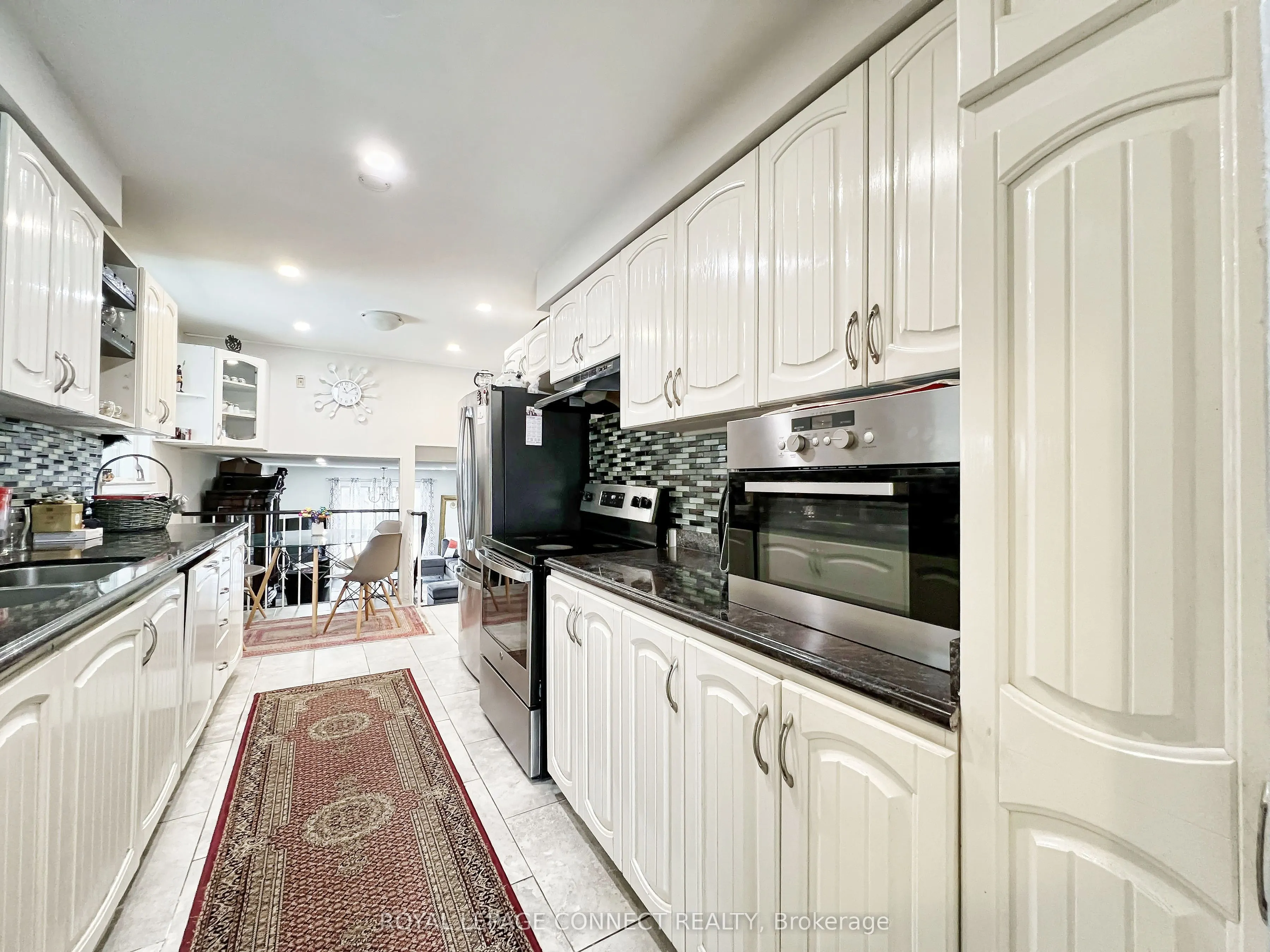 24 Lalton Place
