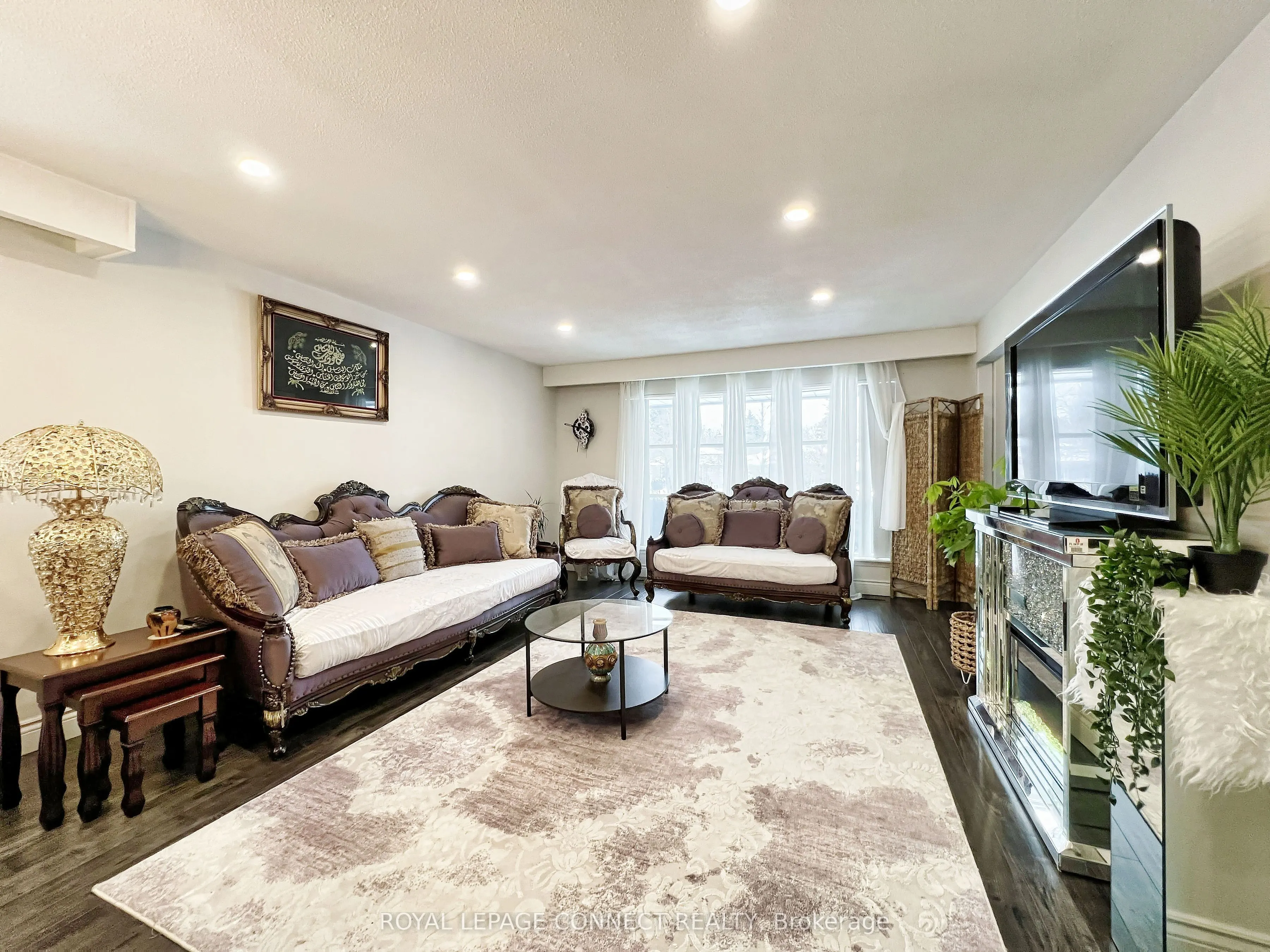 24 Lalton Place