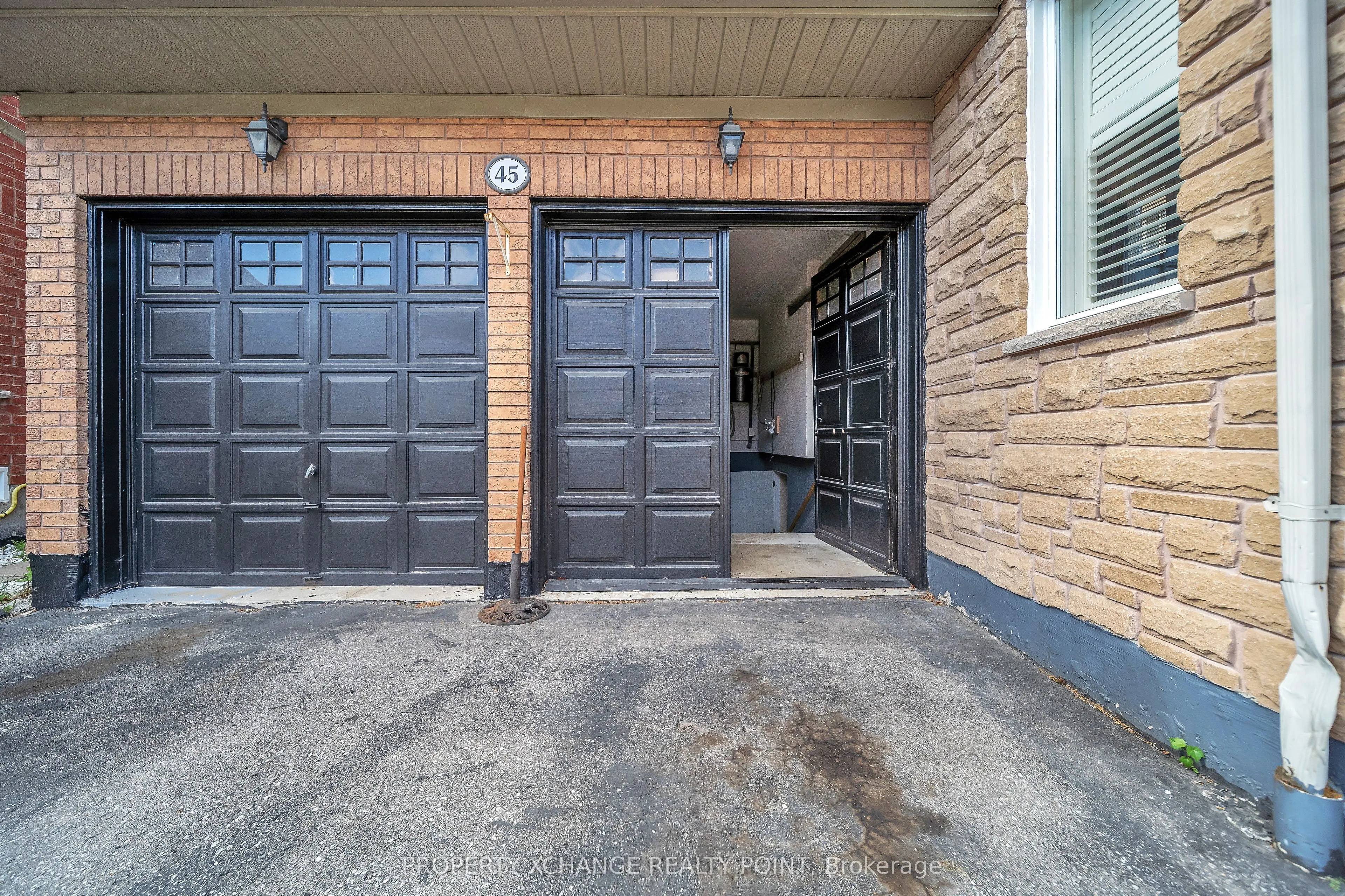 45 Bradbury Crescent