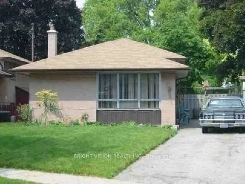 18 Stoney Creek Drive, #Lower