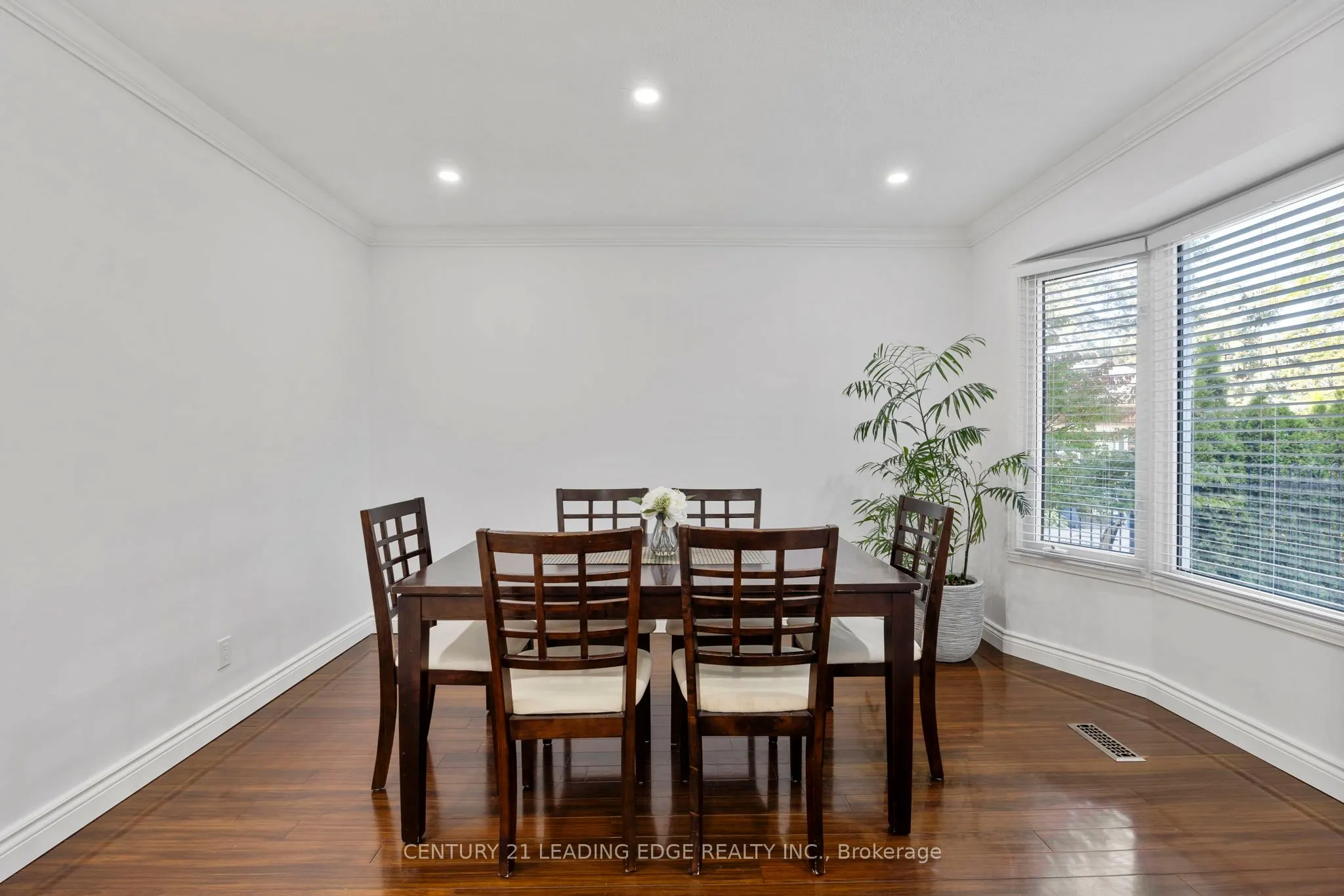 1211 Bridge Gate Crescent