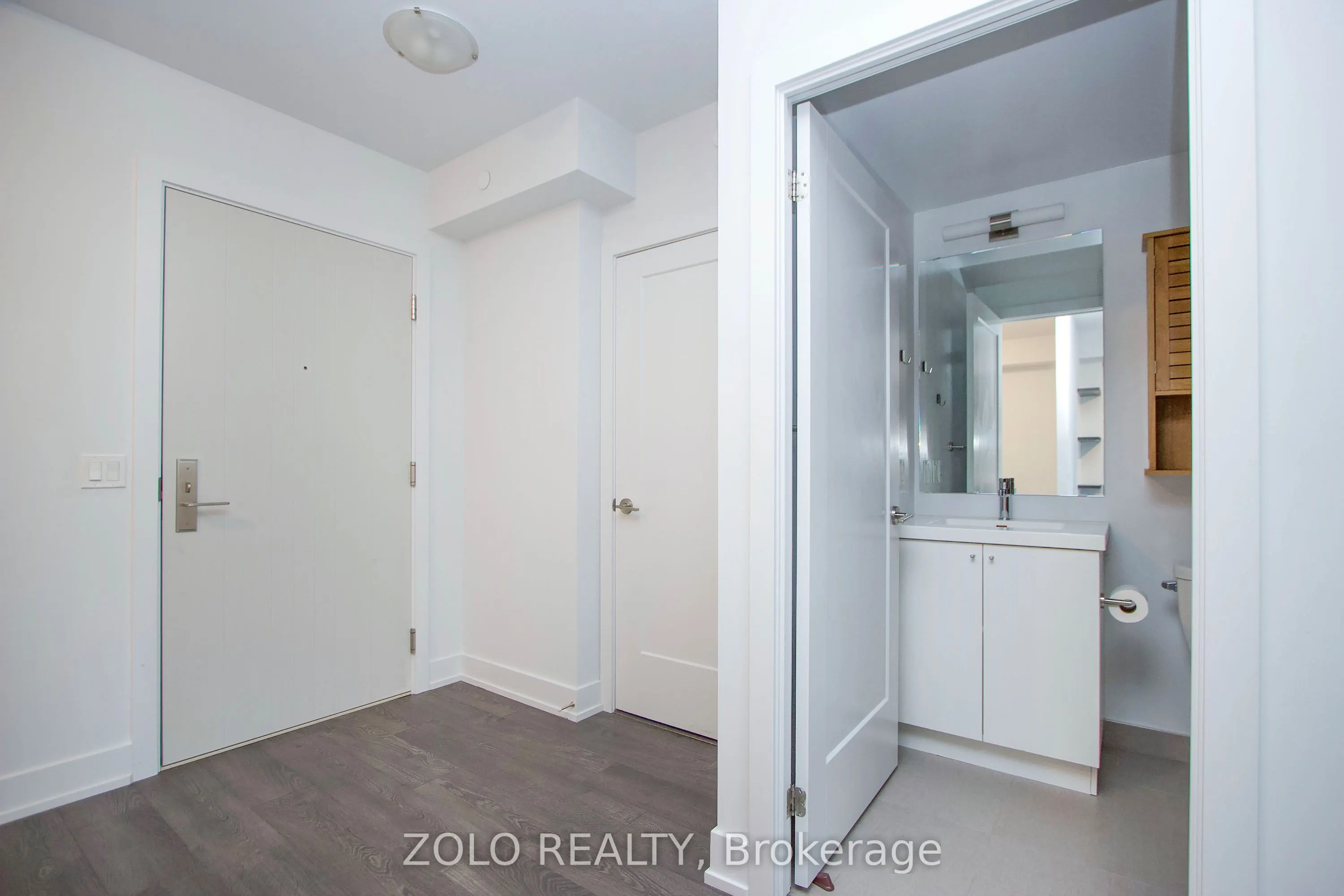 2550 Simcoe Street N, #310