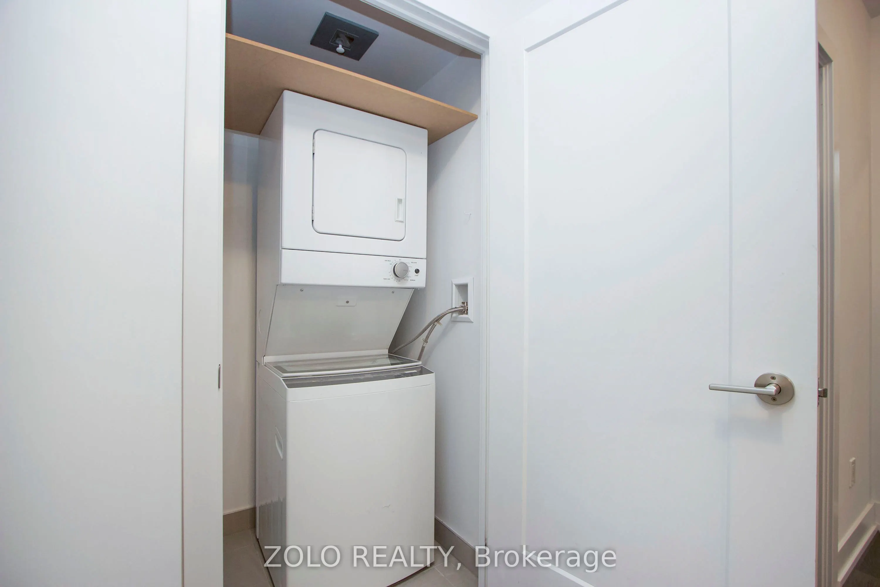 2550 Simcoe Street N, #310