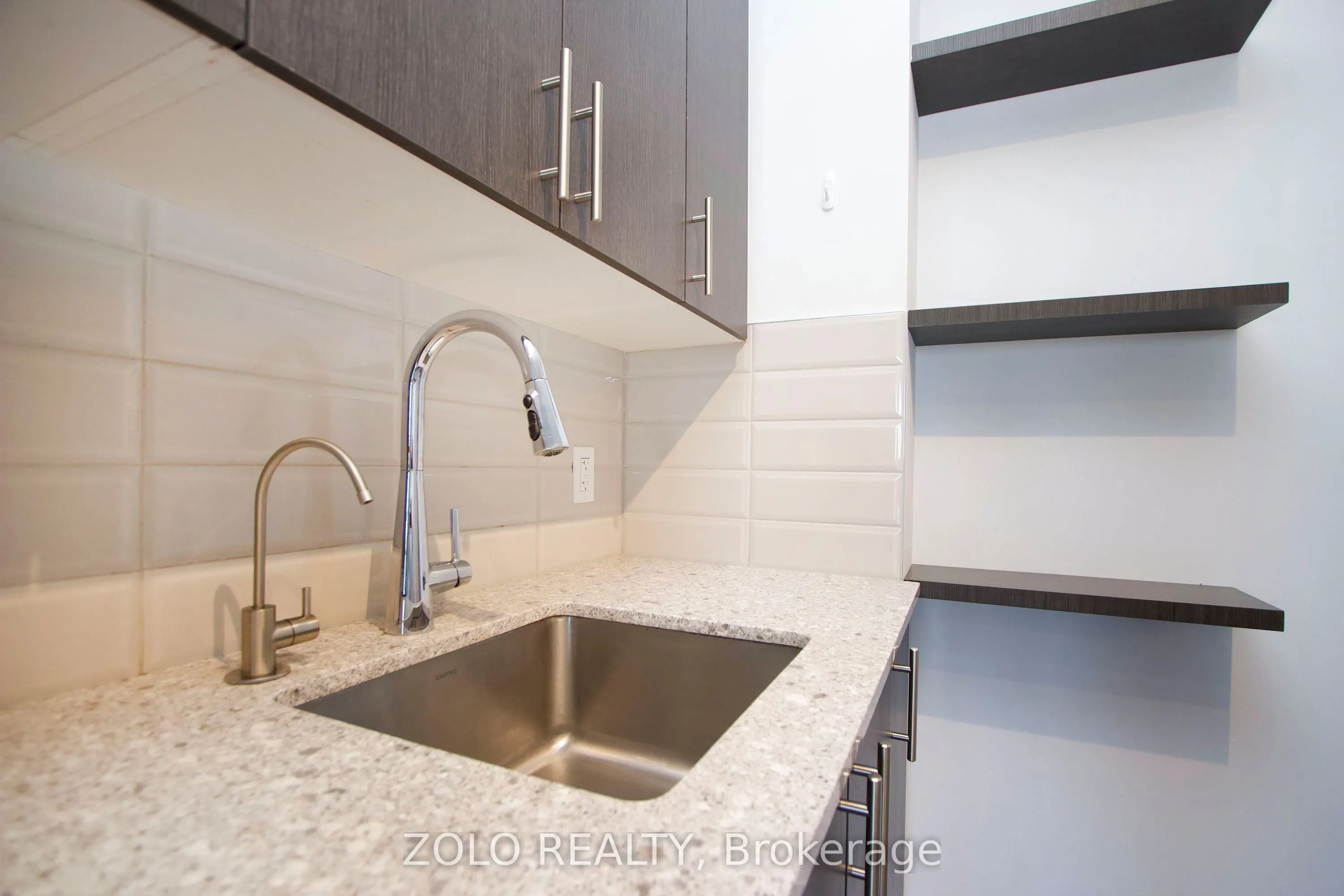 2550 Simcoe Street N, #310